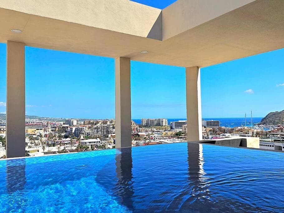 Amazing Panoramic View from Penthouse in Pedregal — 4