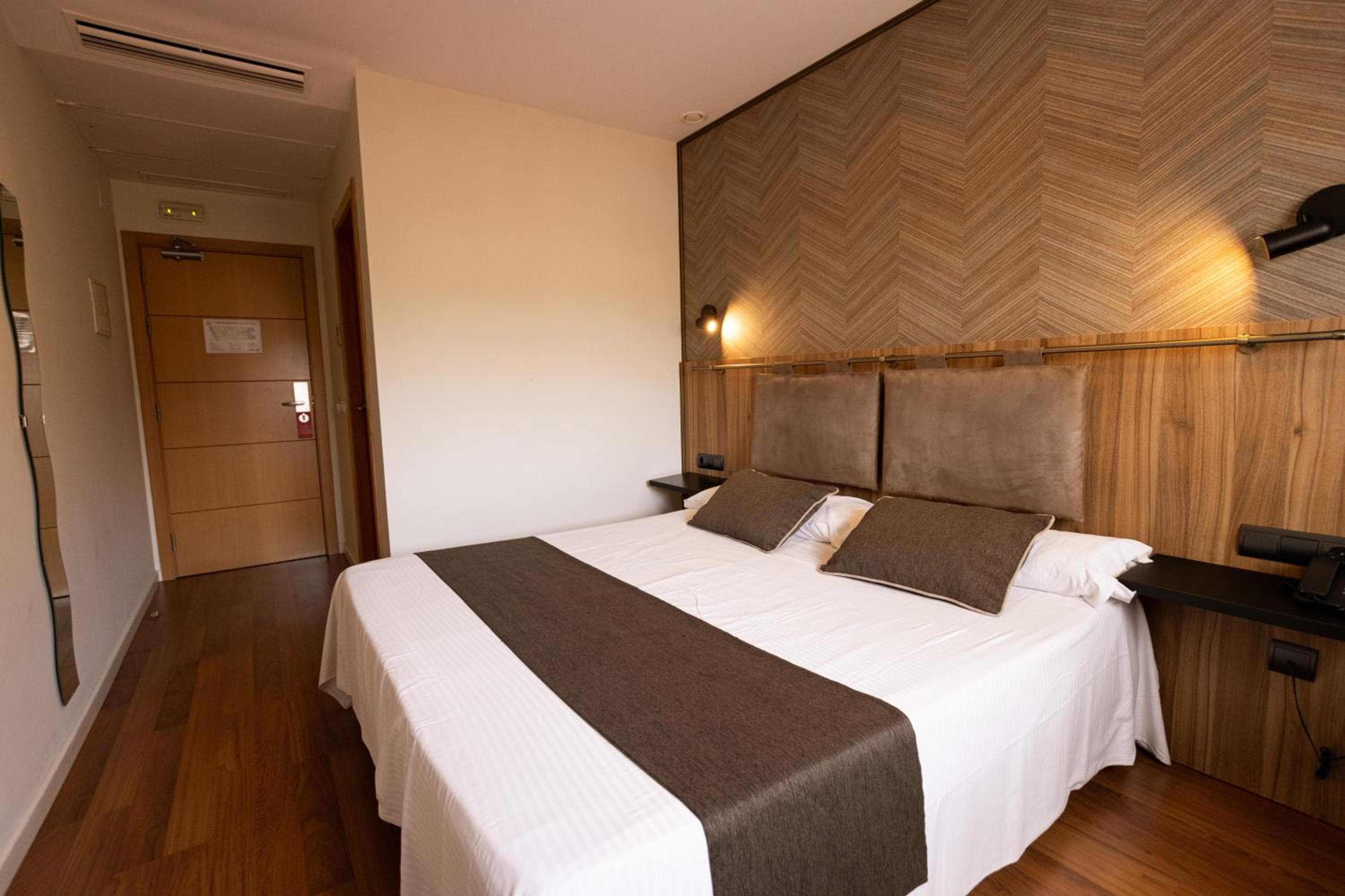 Gce Hoteles — 8