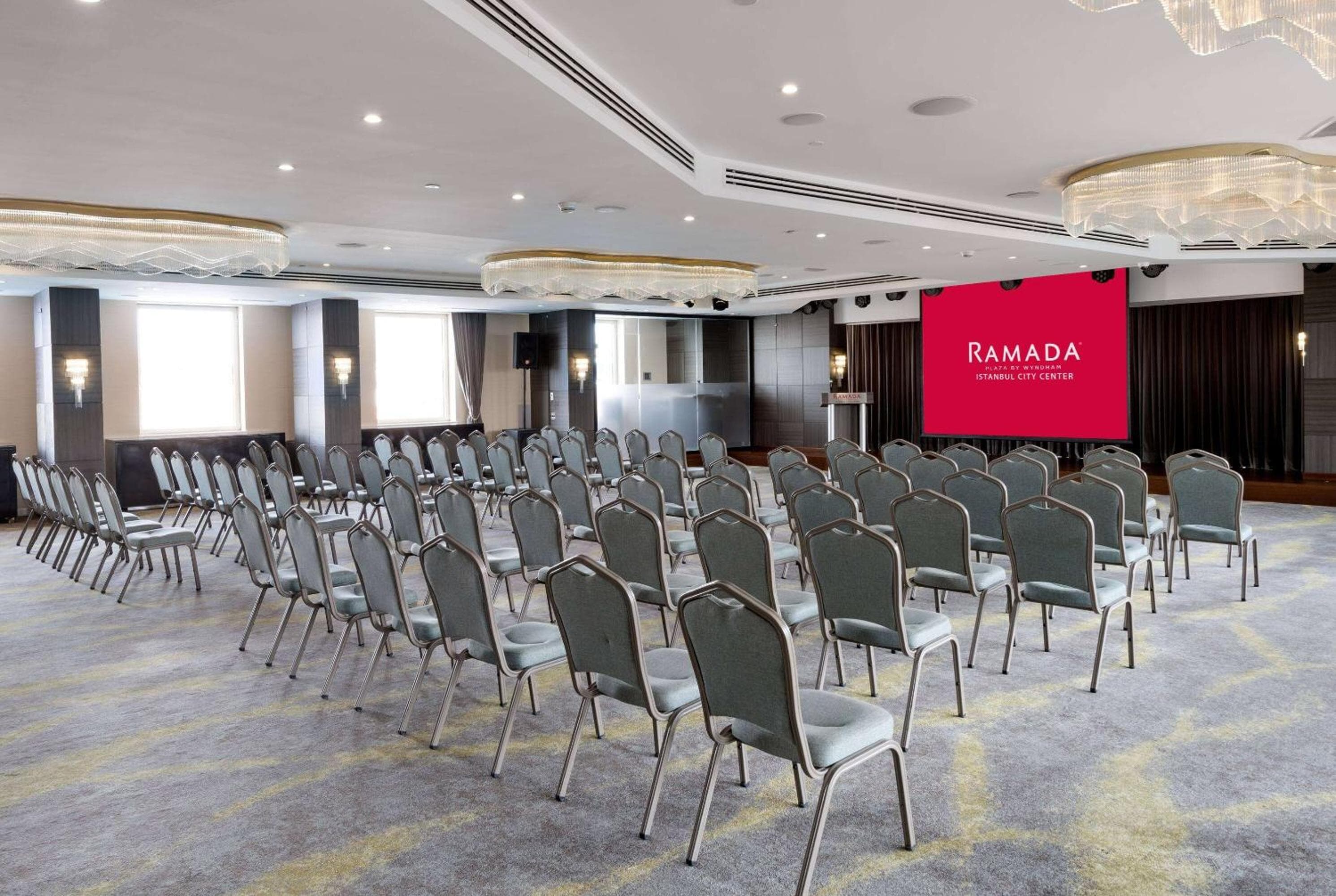 Ramada Plaza By Wyndham Istanbul City Center — 11