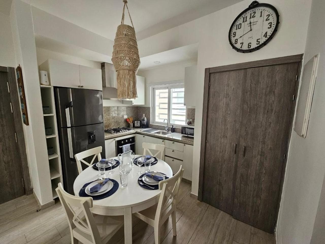 Awesome Location 1BDR in the heart of Los Corales — 2