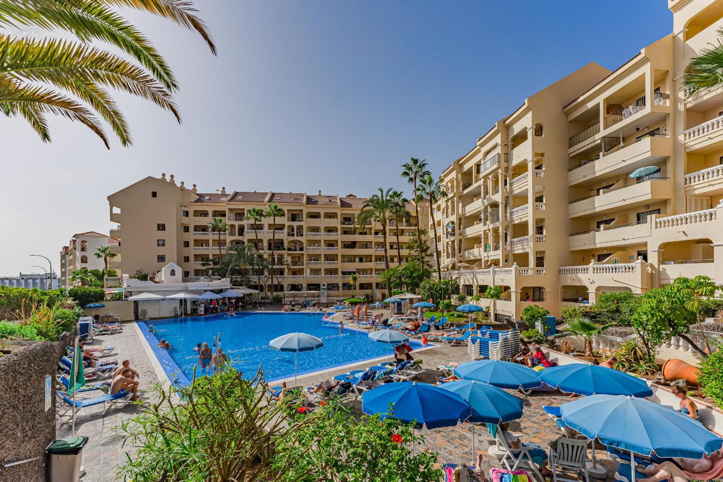 Amplio dúplex en Los Cristianos by AltamarHomes — 1