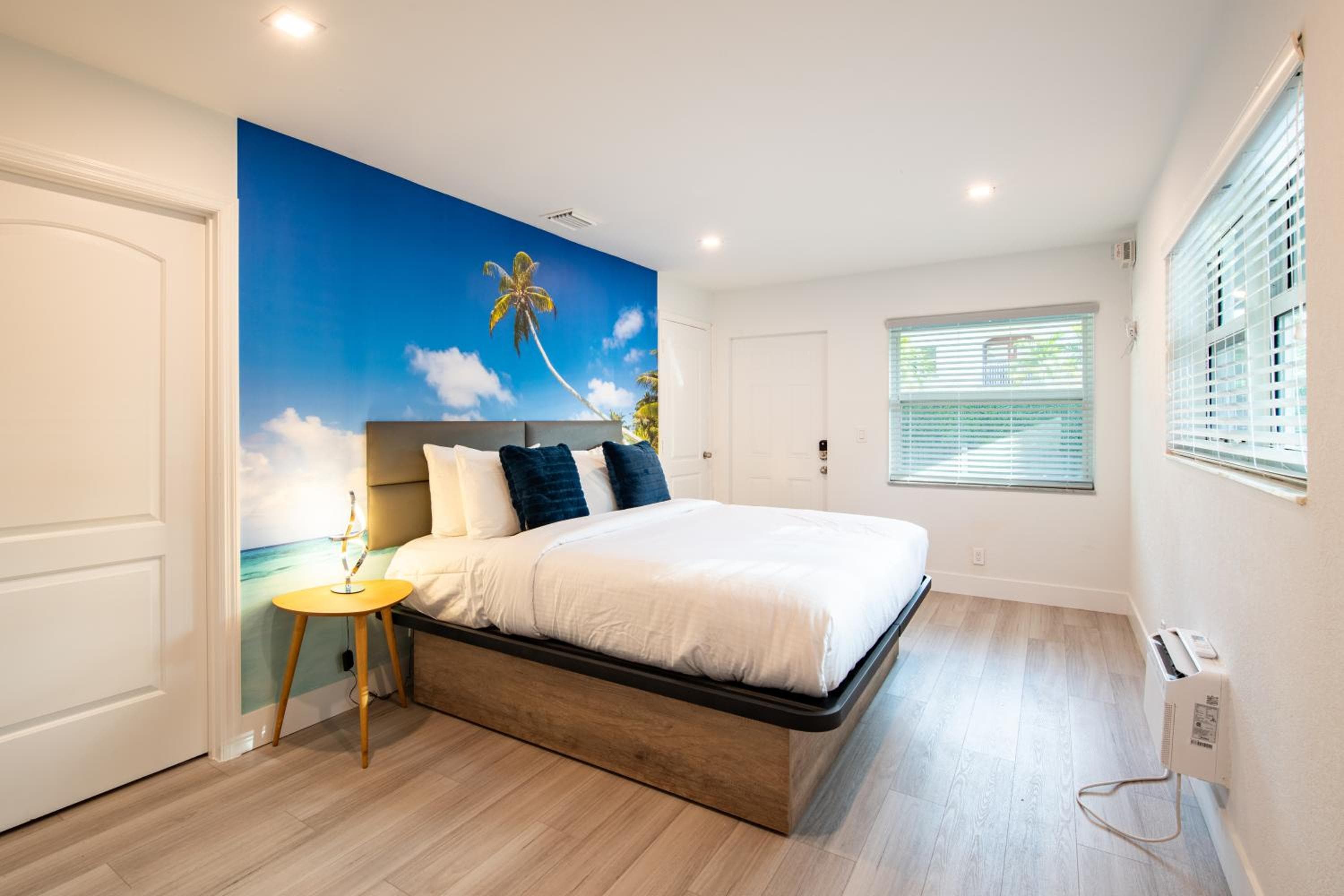 The Lauderdale Boutique Hotel — 2