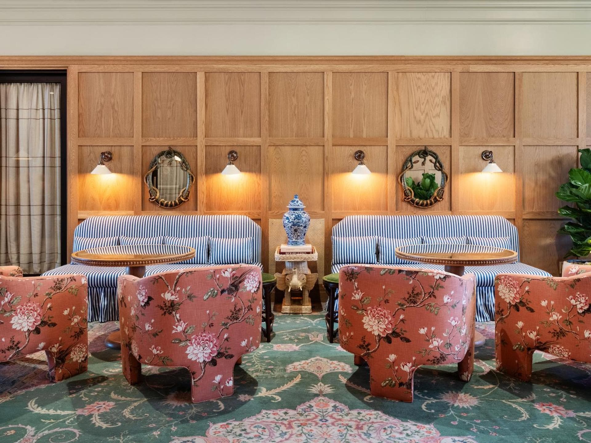 Palihouse Hyde Park Village — 14