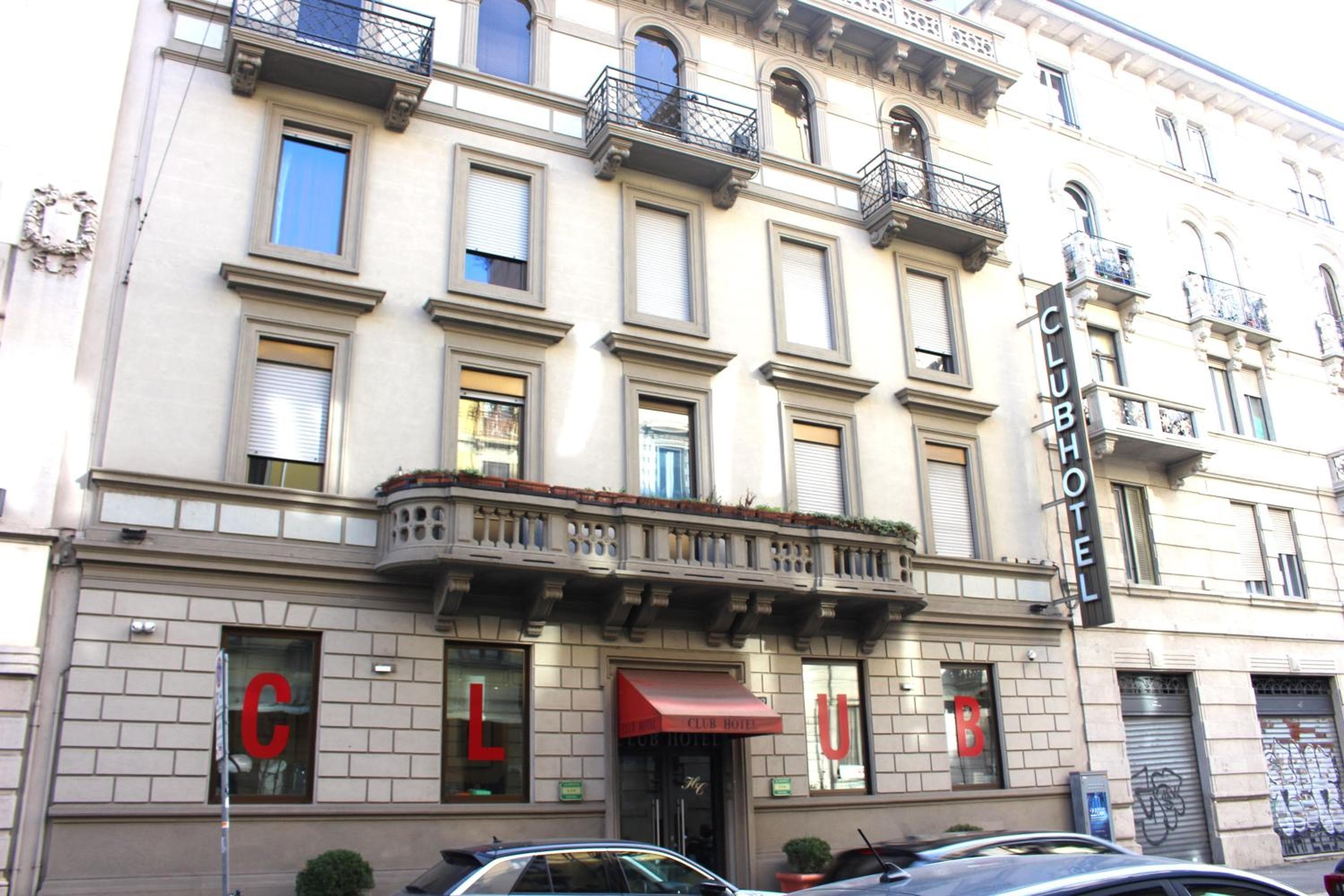 Club Hotel — 1
