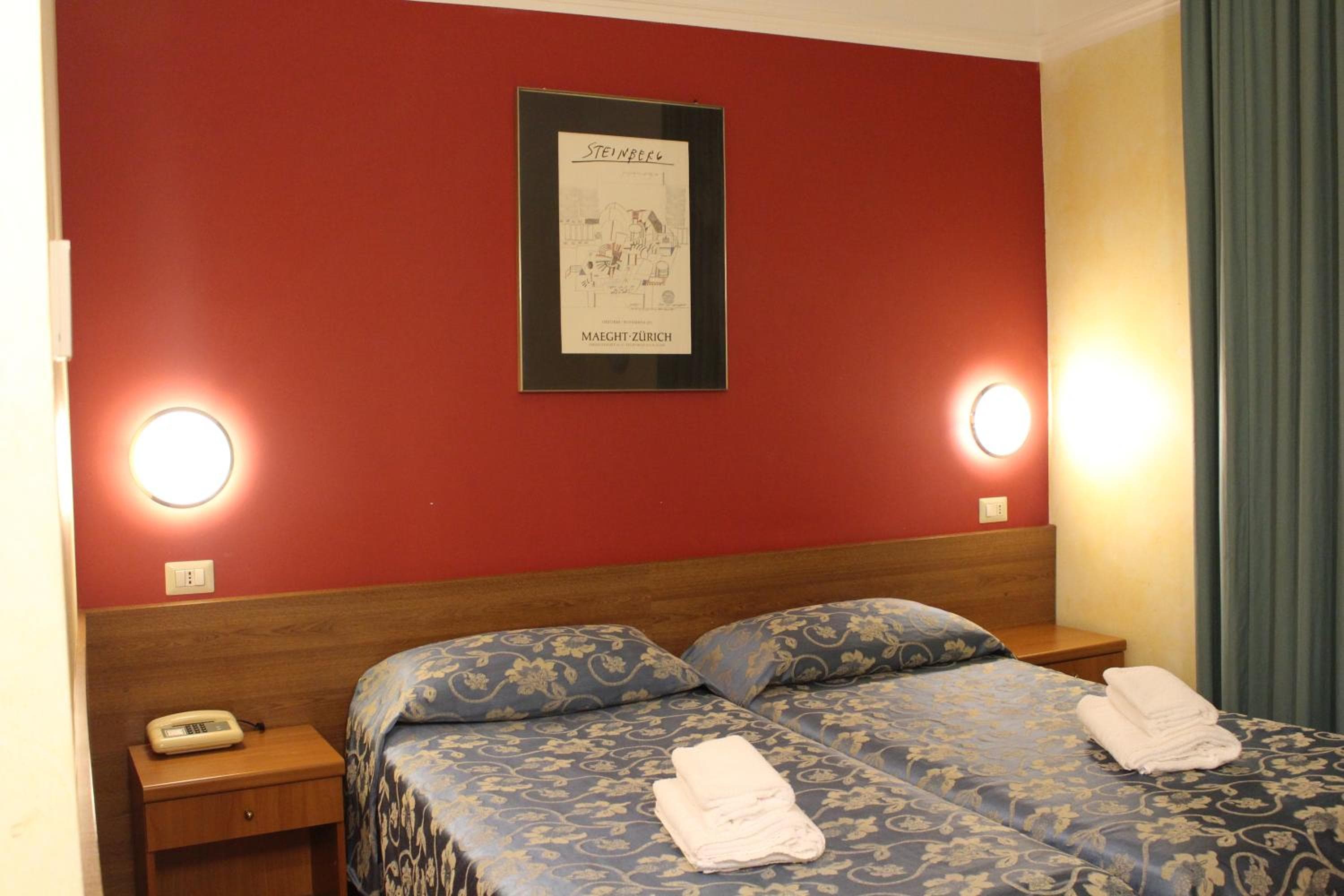 Club Hotel — 15