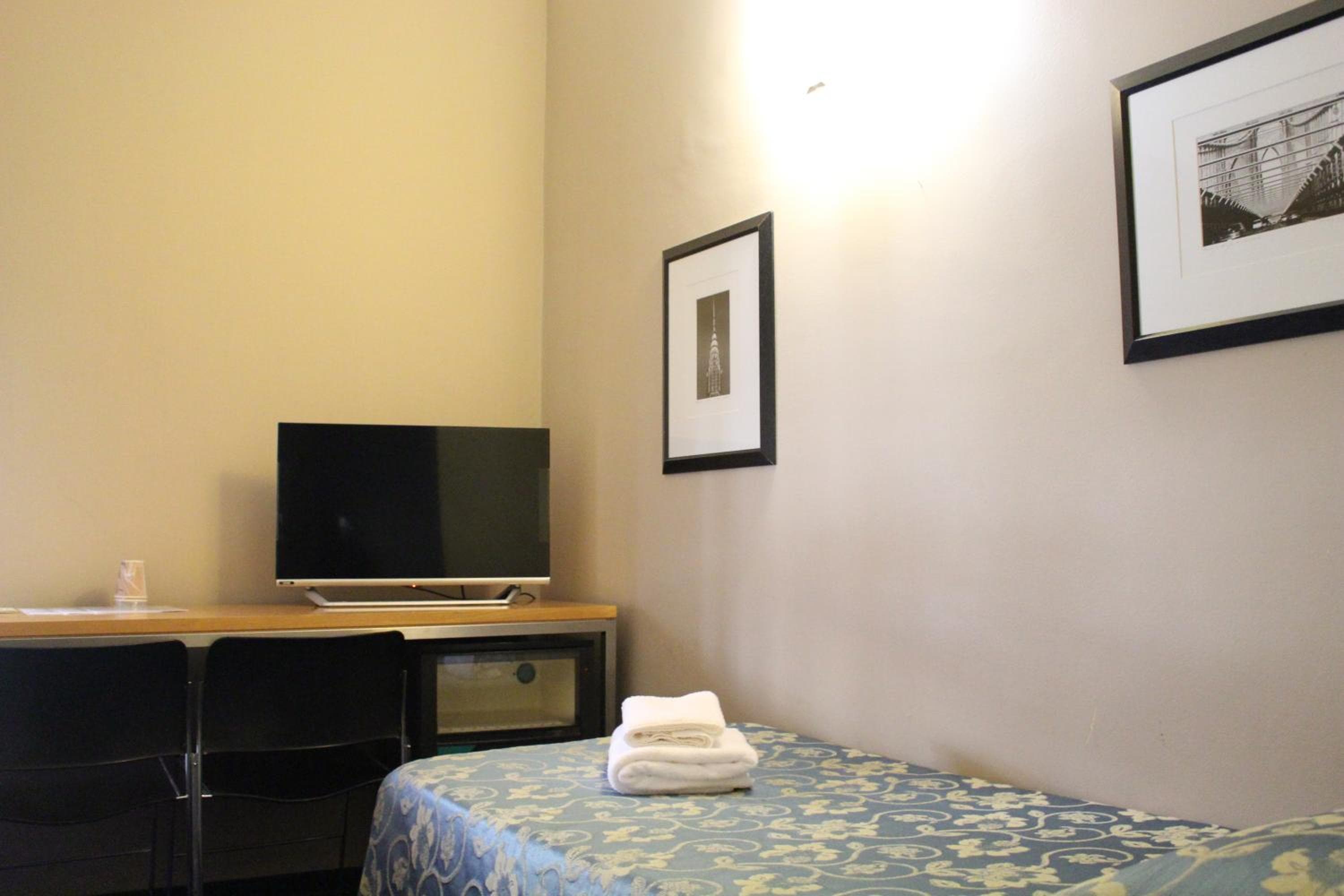 Club Hotel — 7