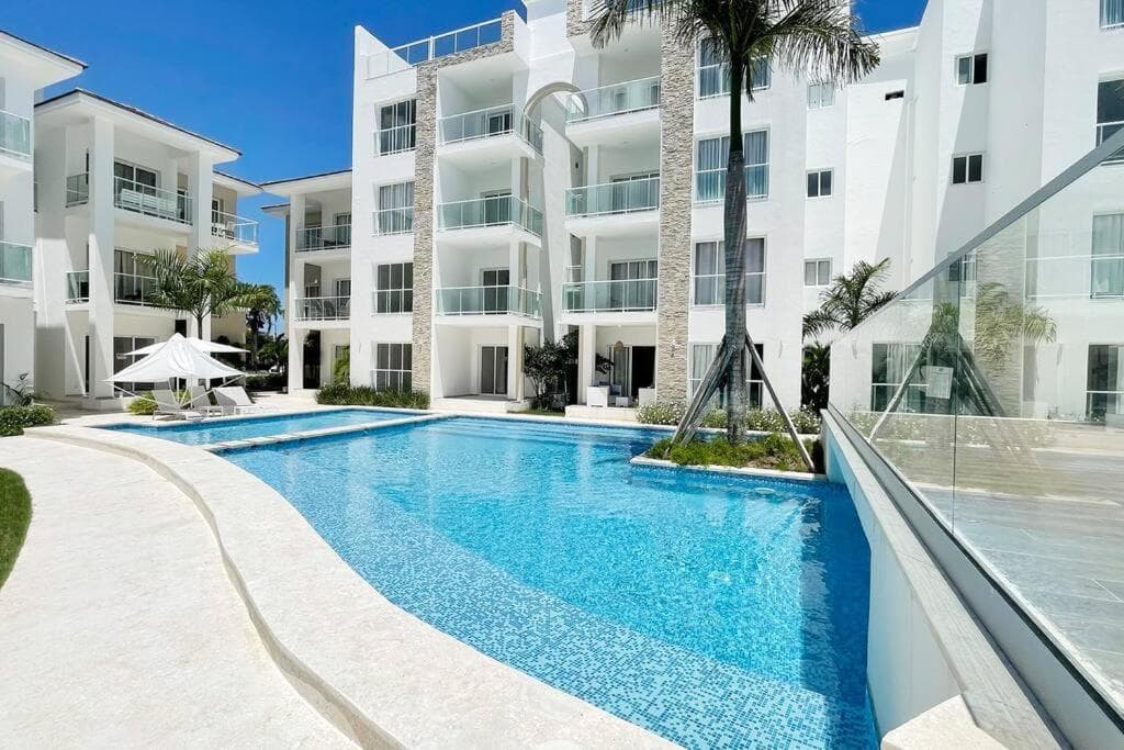 Apartamento de 2 Dormitorios en Hard Rock Golf — 2