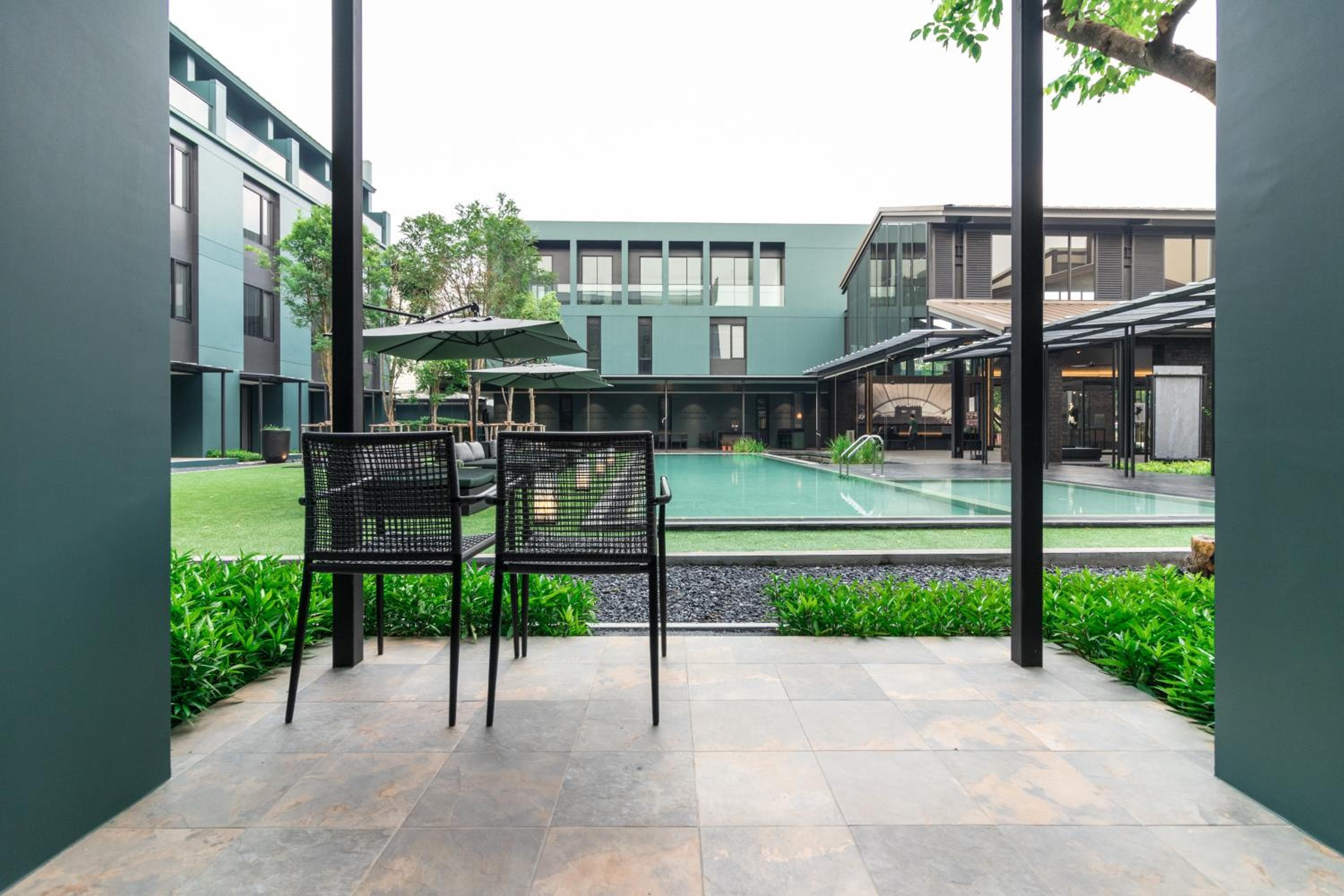 Theatre Residence — 8