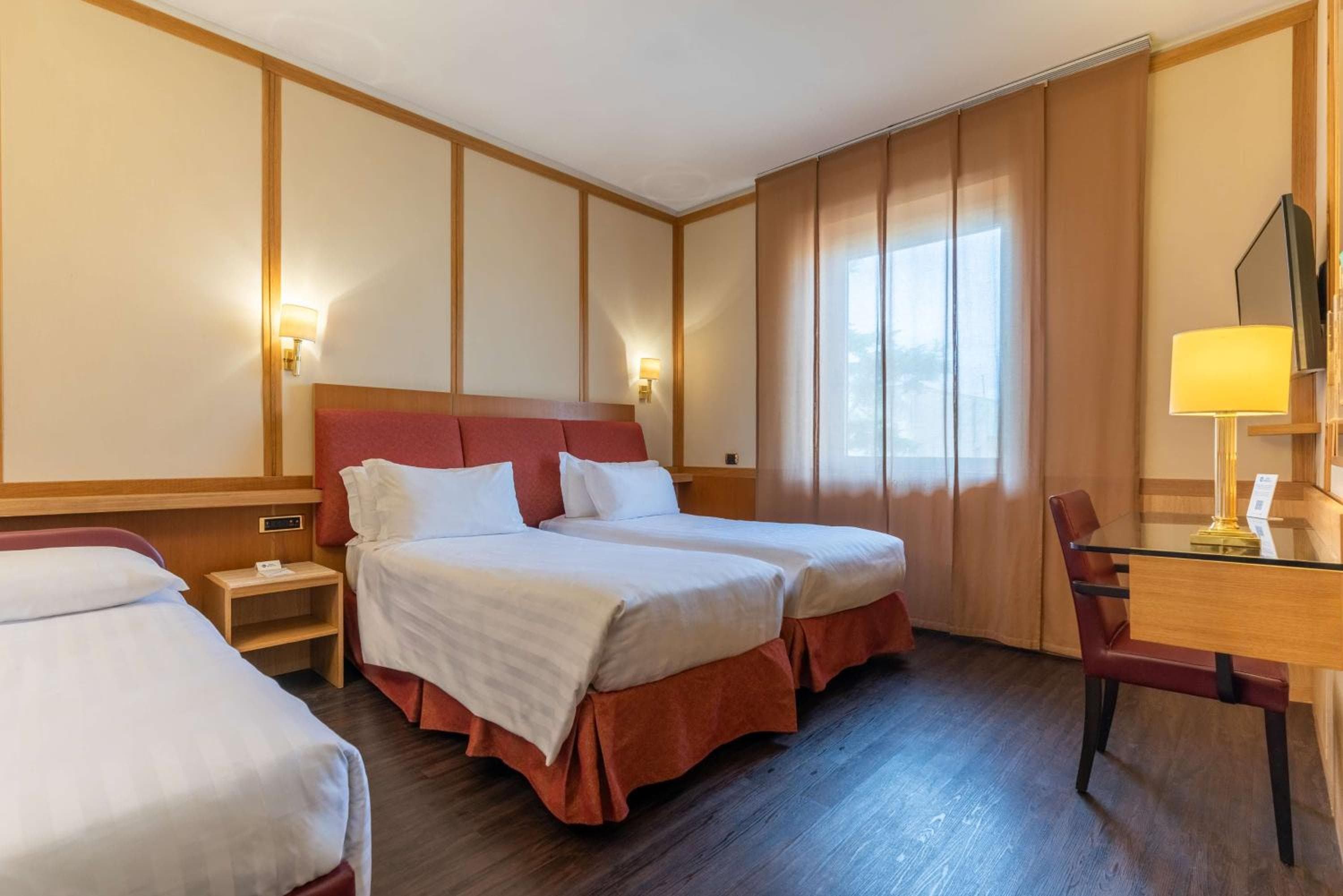 Hilton Garden Inn Rome Colosseum — 23