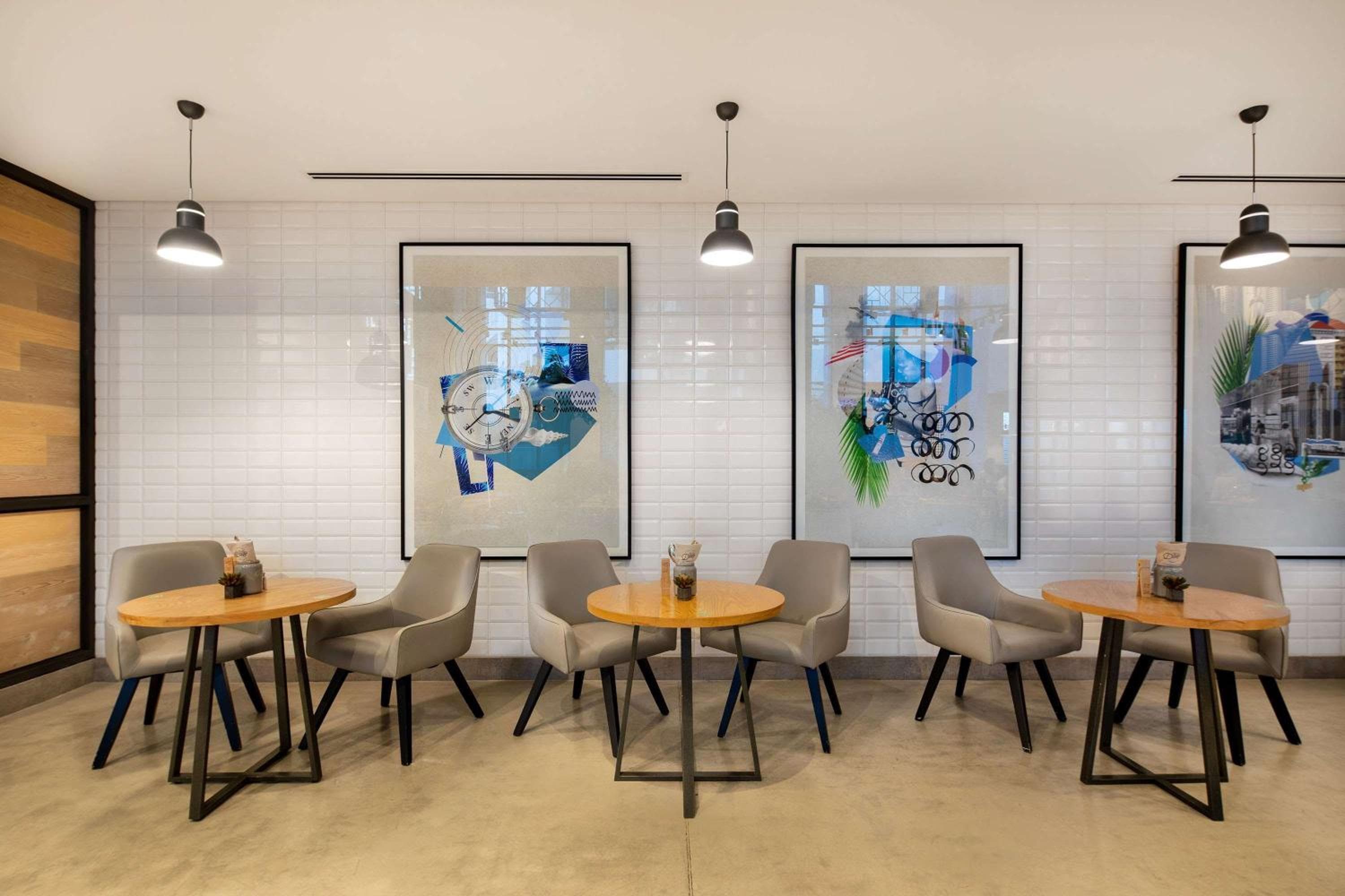 Rove Dubai Marina — 8