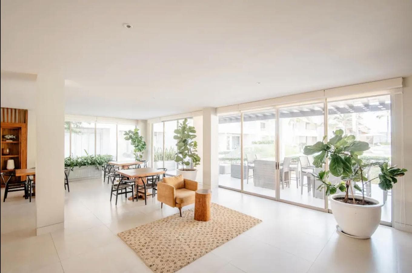 Precioso estudio con balcón, gran ubicación en Cabo San Lucas - Estacionamiento gratis — 10