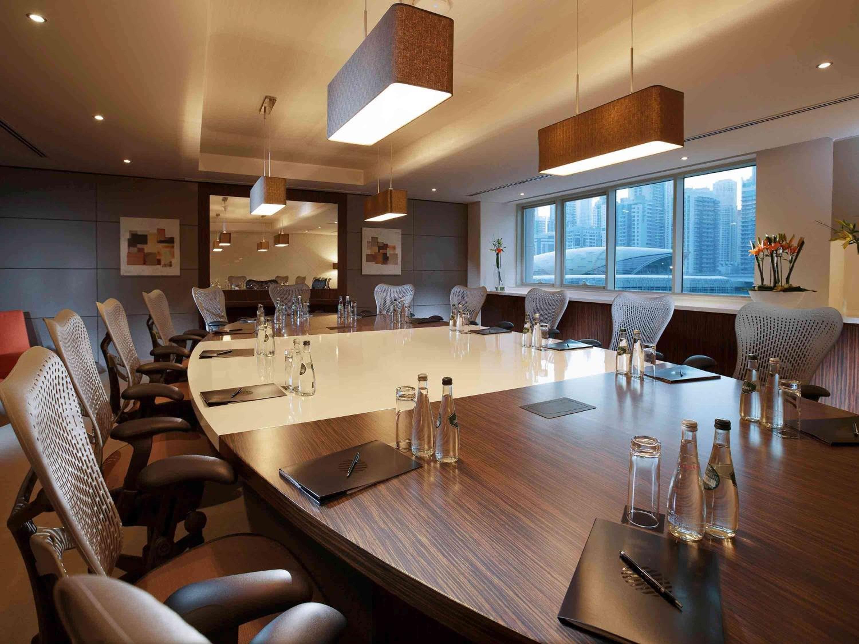 Pullman Dubai Jumeirah Lakes Towers — 4