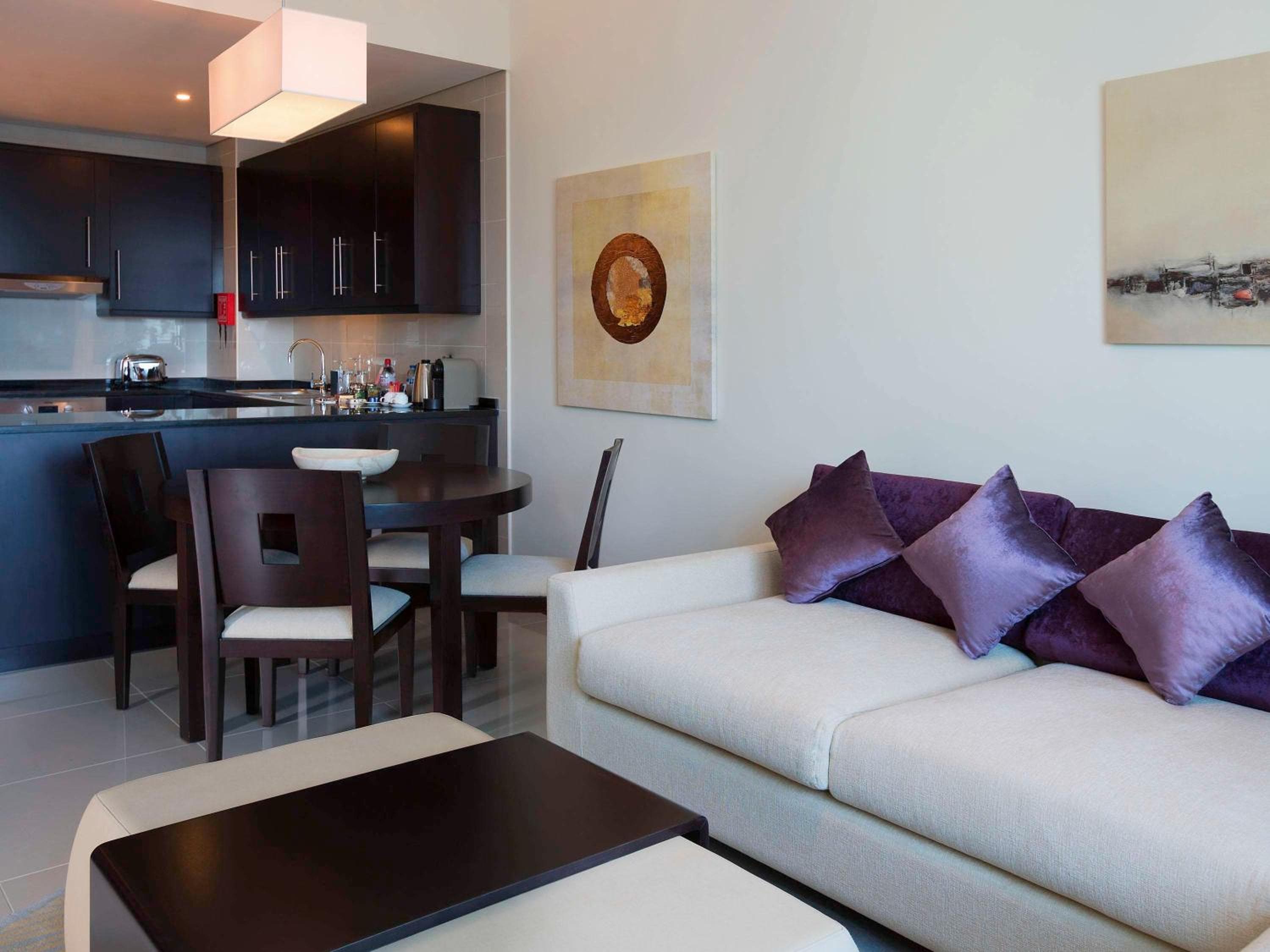 Pullman Dubai Jumeirah Lakes Towers — 8