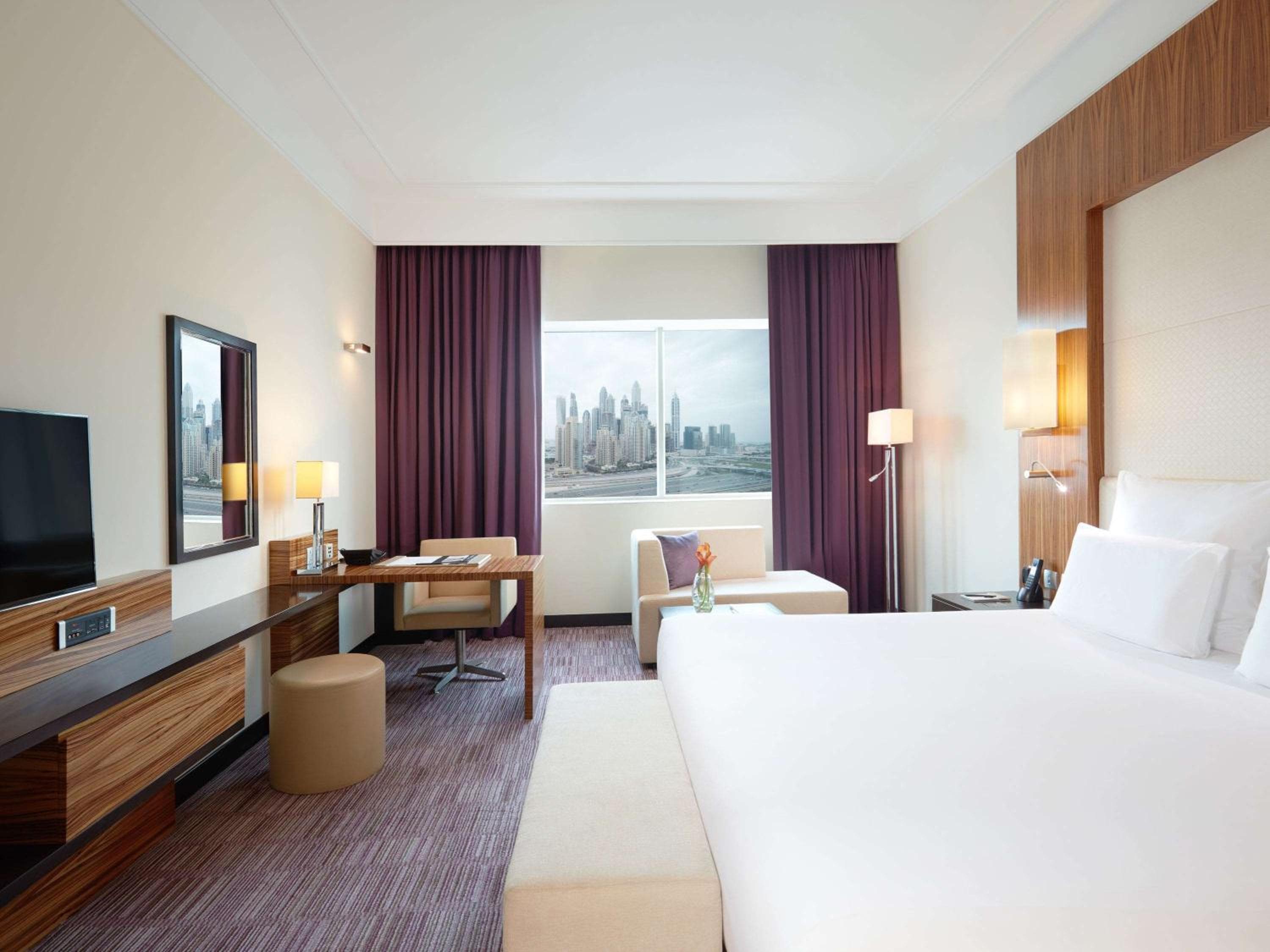 Pullman Dubai Jumeirah Lakes Towers — 10