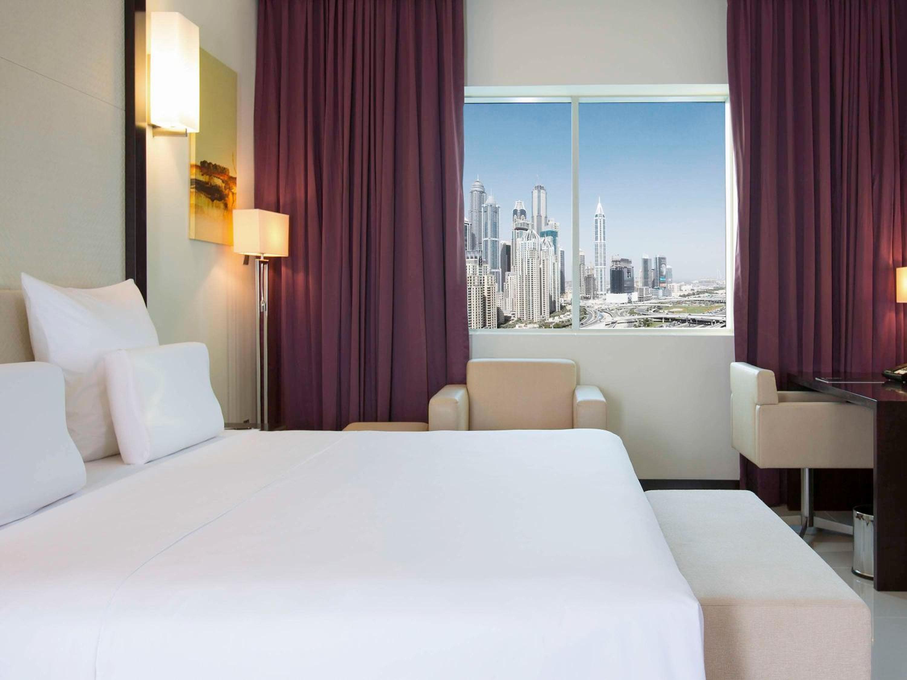 Pullman Dubai Jumeirah Lakes Towers — 12