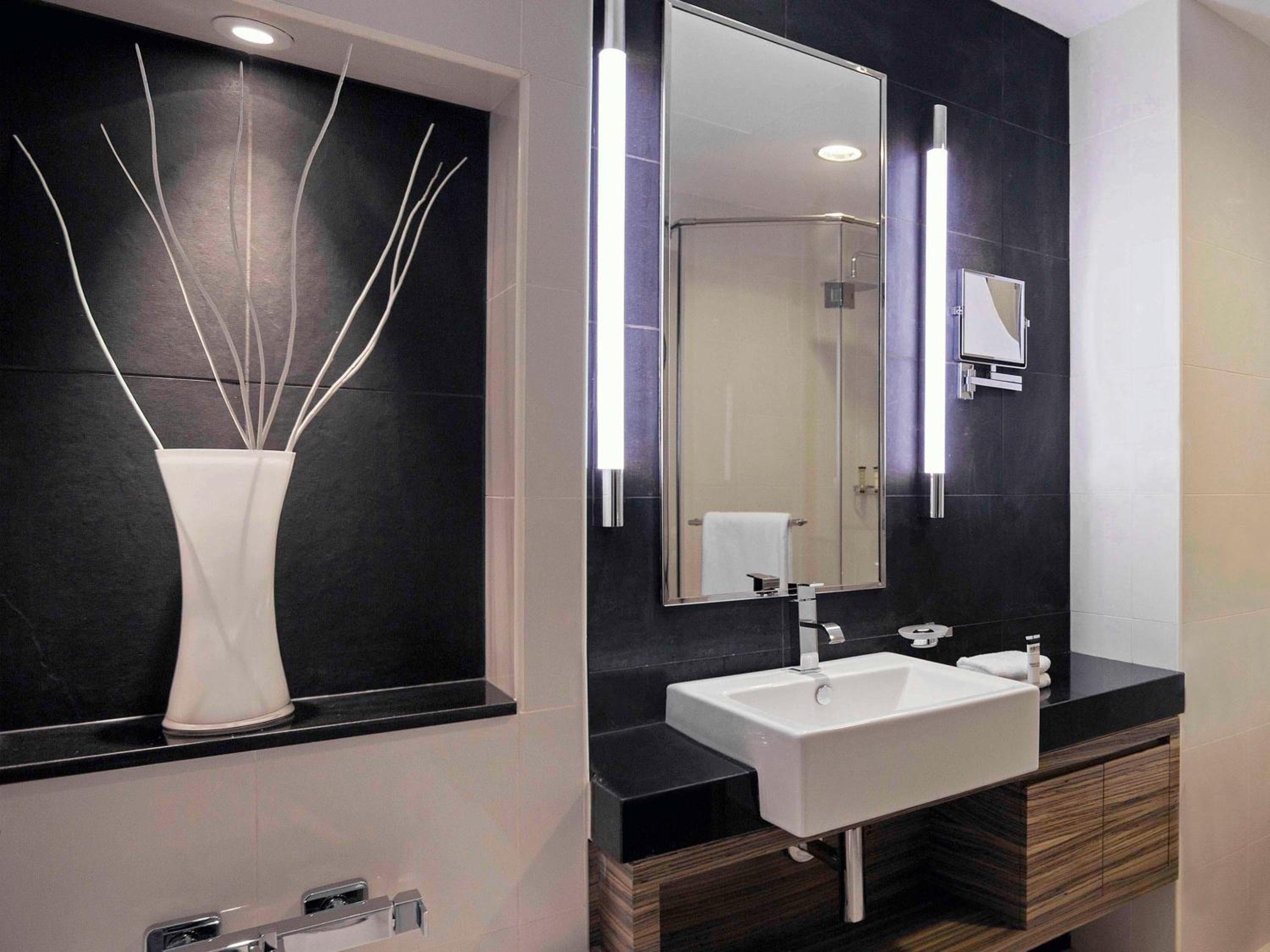 Pullman Dubai Jumeirah Lakes Towers — 14