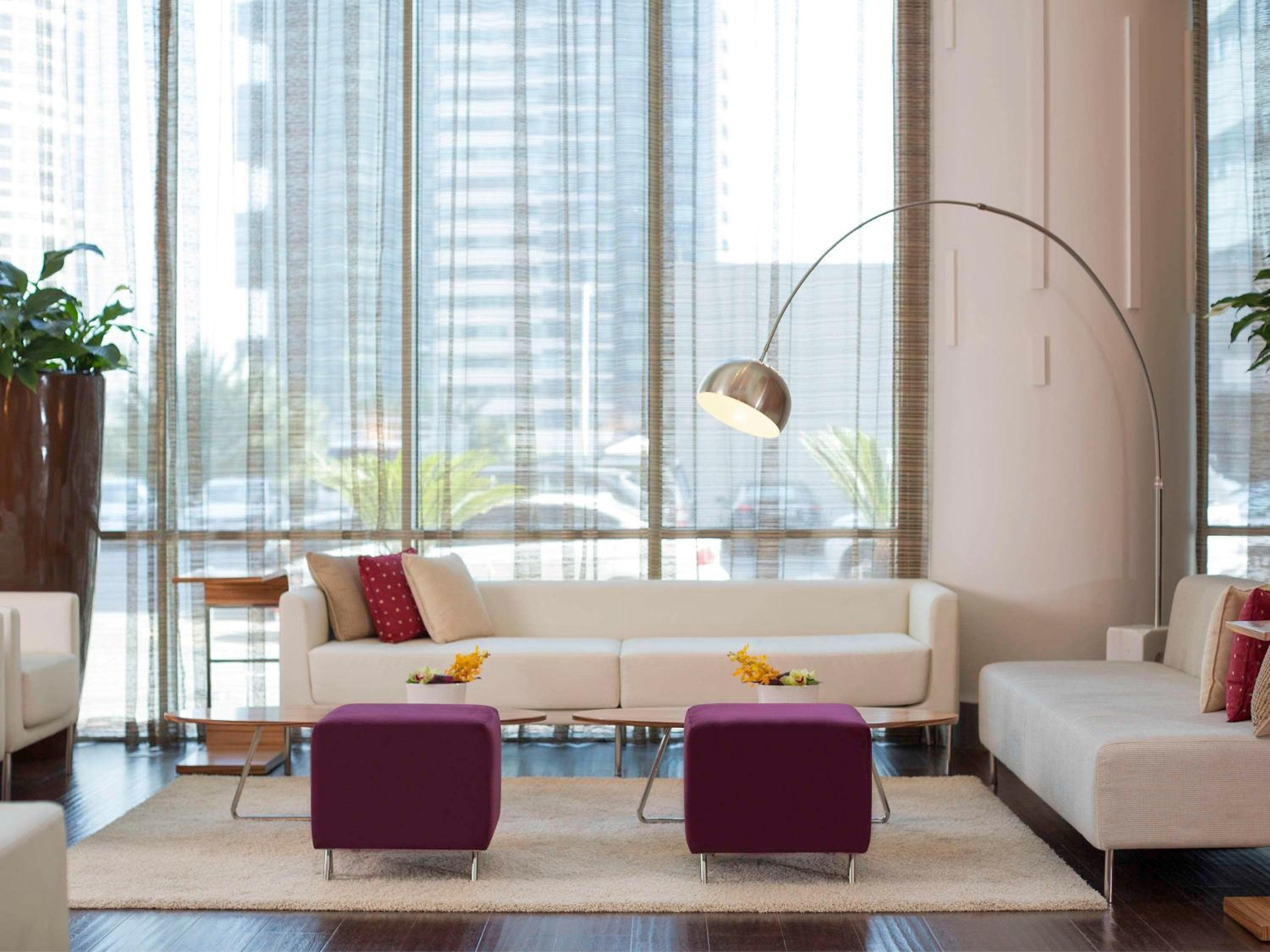 Pullman Dubai Jumeirah Lakes Towers — 5