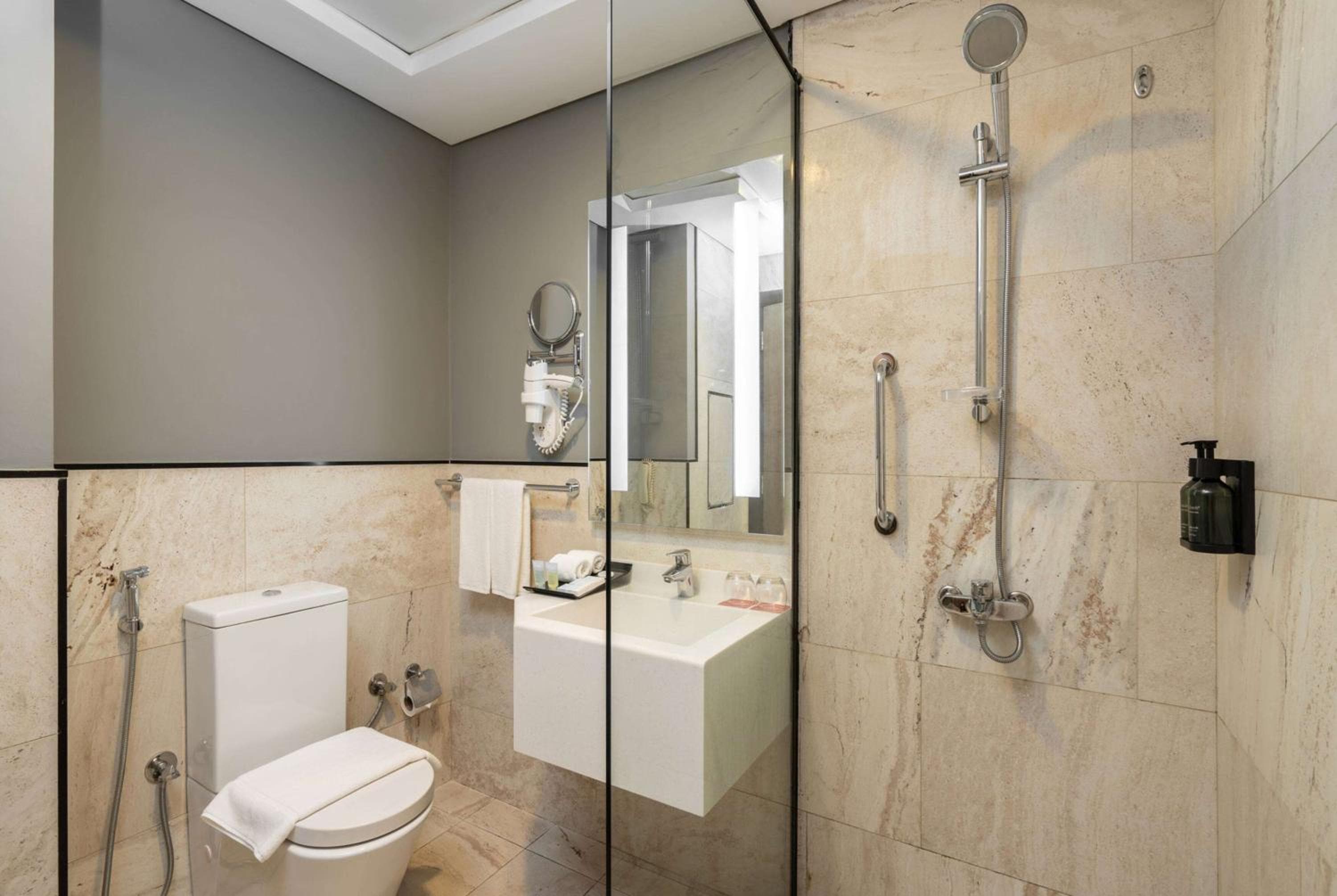 Ramada by Wyndham Dubai Barsha Heights — 9