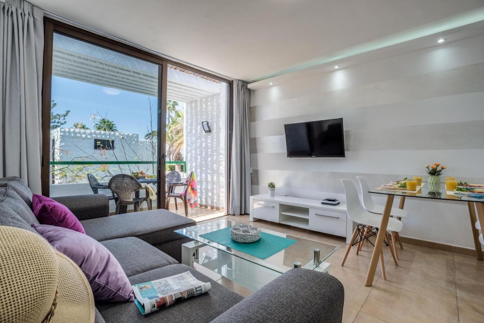 Precioso apartamento en el centro de Las Américas a 100 metros de la playa — 1