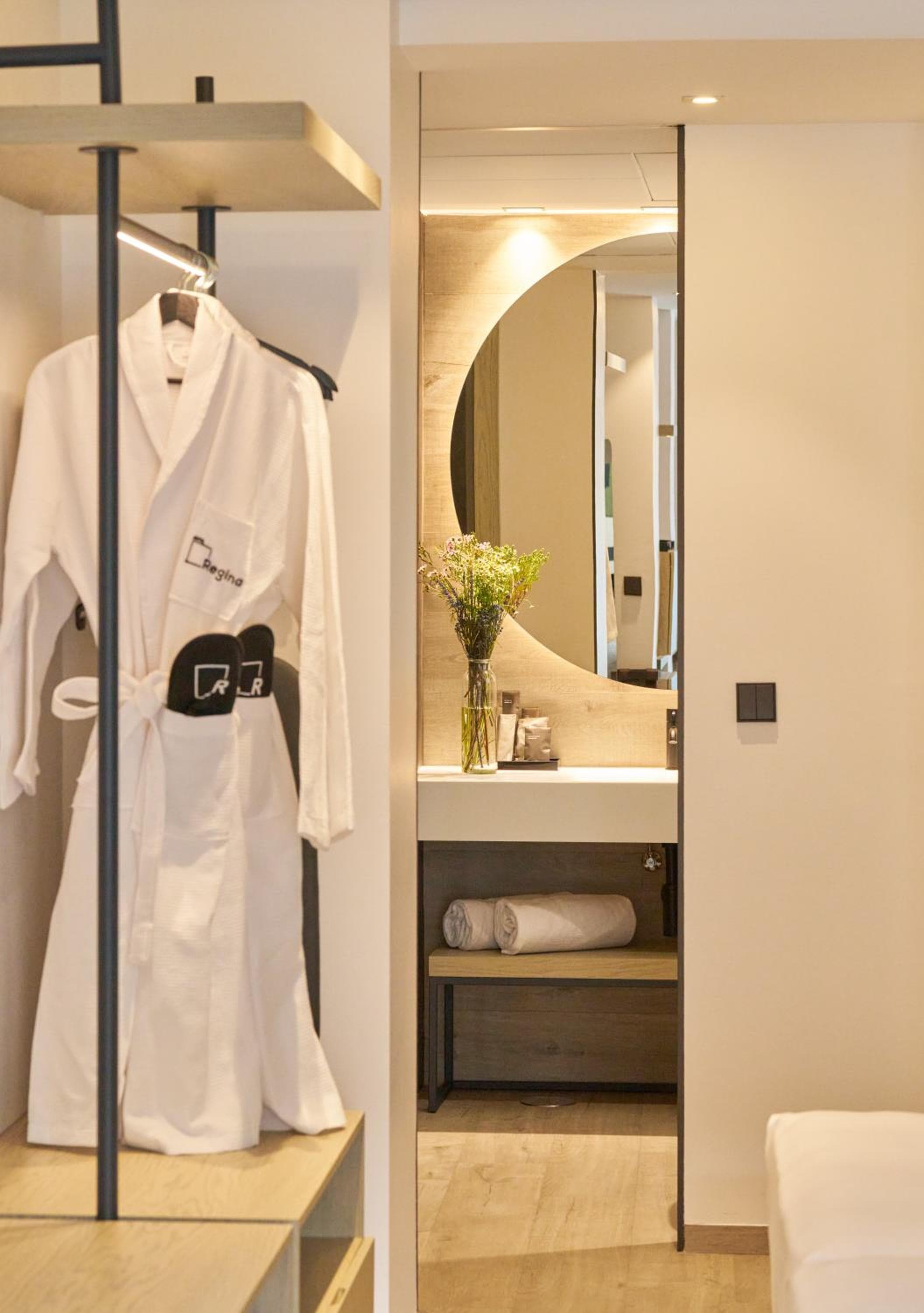 Hotel Regina hotel, Alcala, 19, Madrid, Spain — photo 97