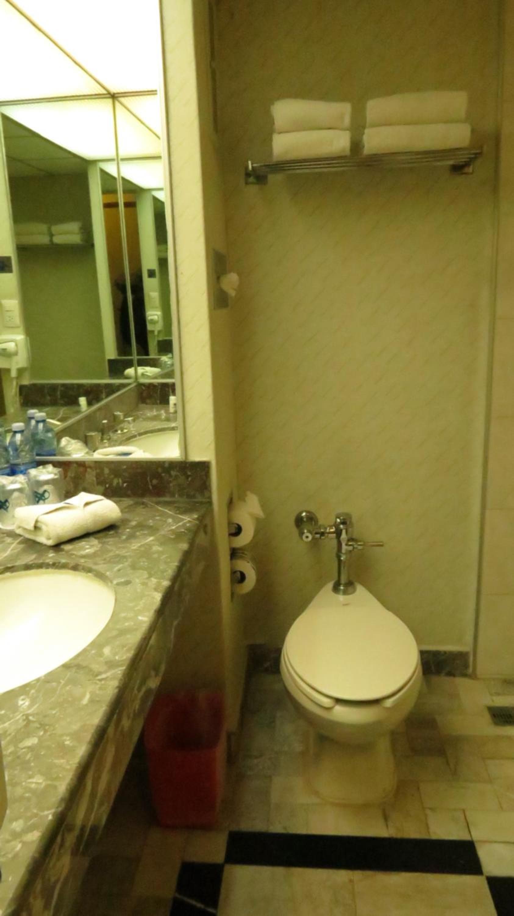 Hotel Bristol — 18