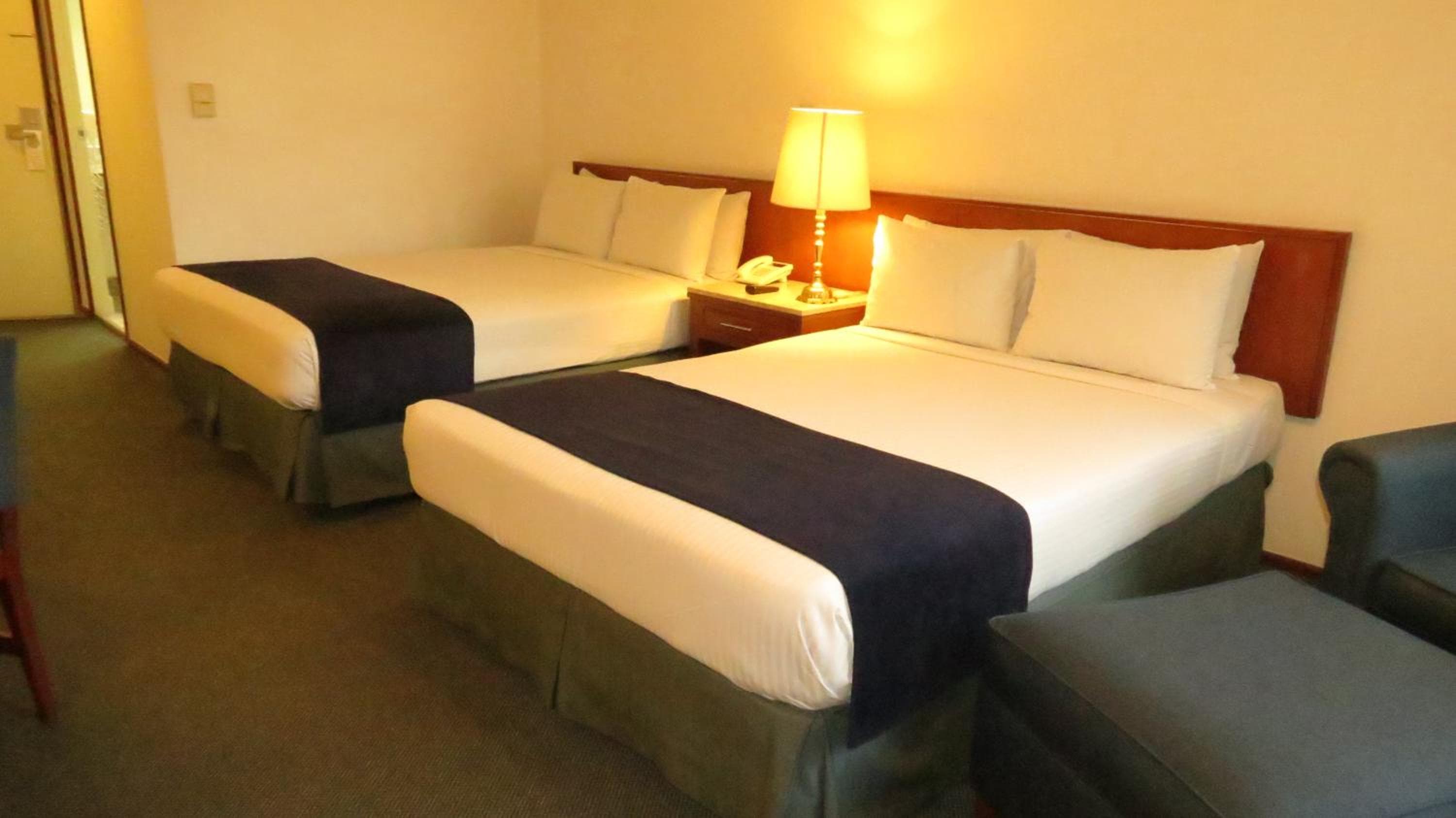 Hotel Bristol — 21