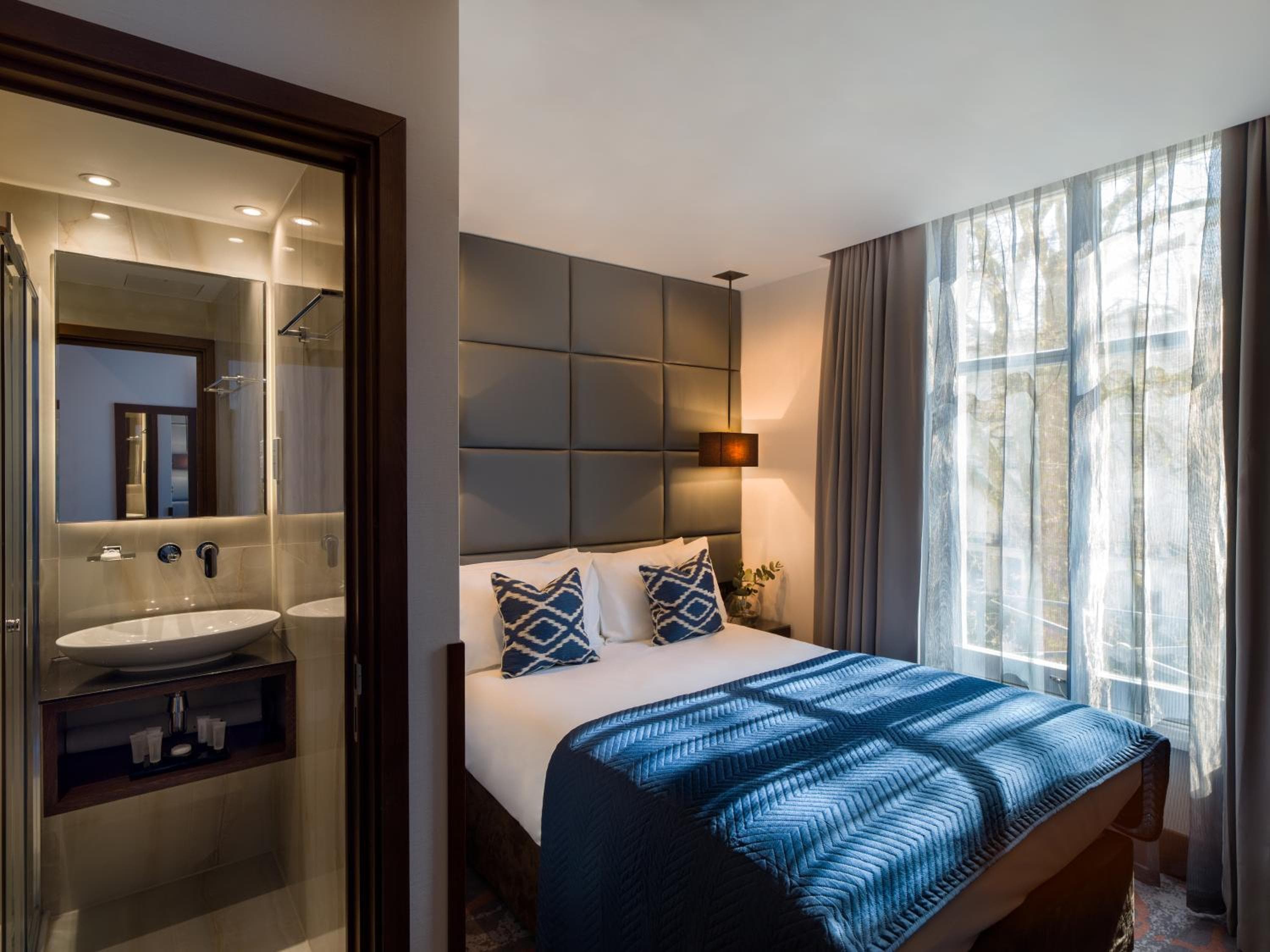 Montcalm Chilworth Townhouse — 15