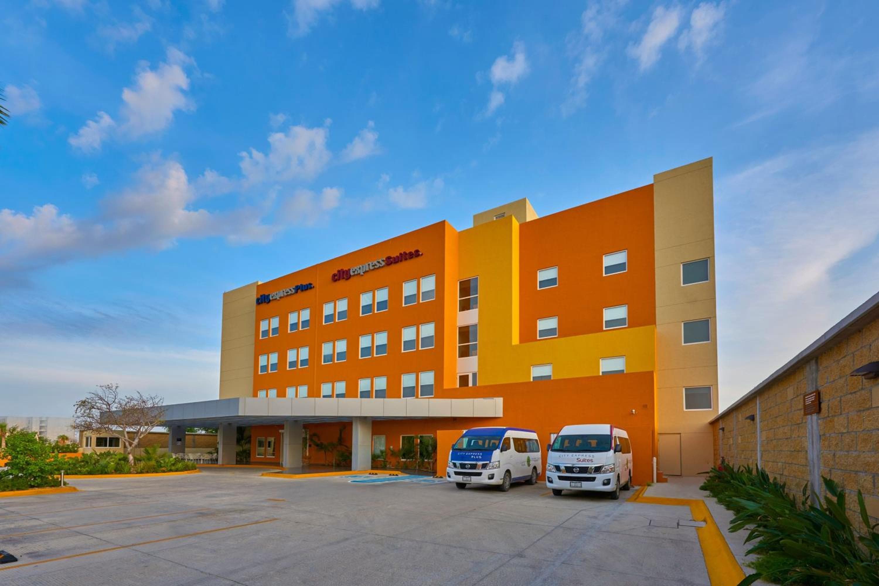 City Express Suites by Marriott Cabo San Lucas — 11