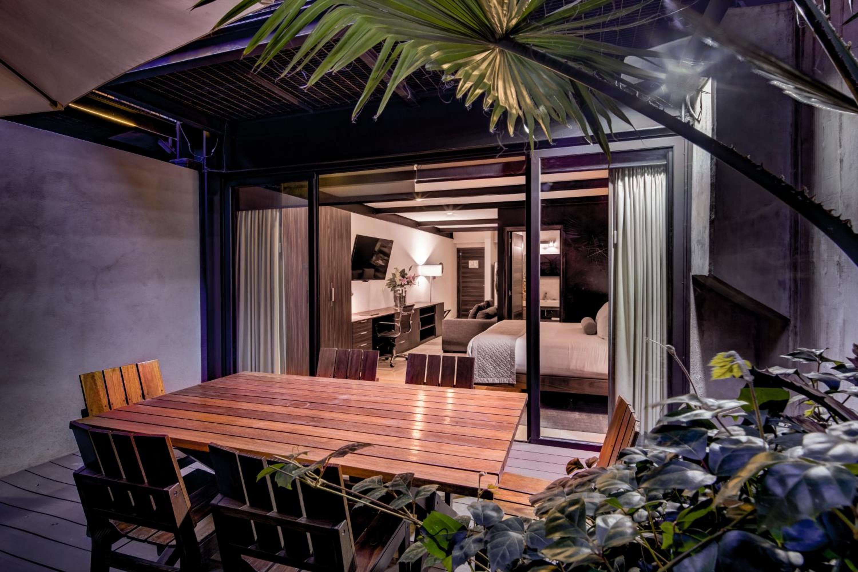 MX Grand Suites — 30