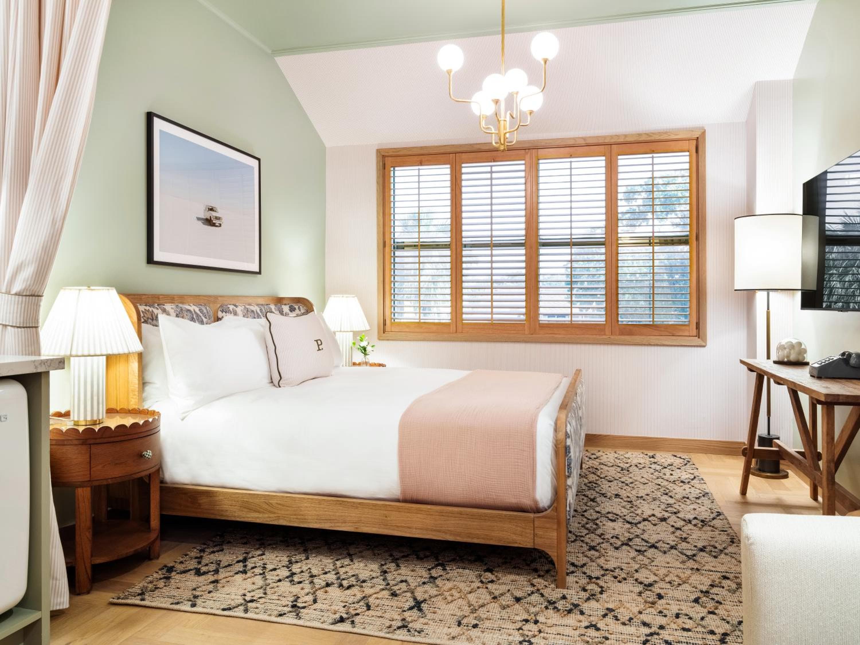 Palihouse Hyde Park Village — 25