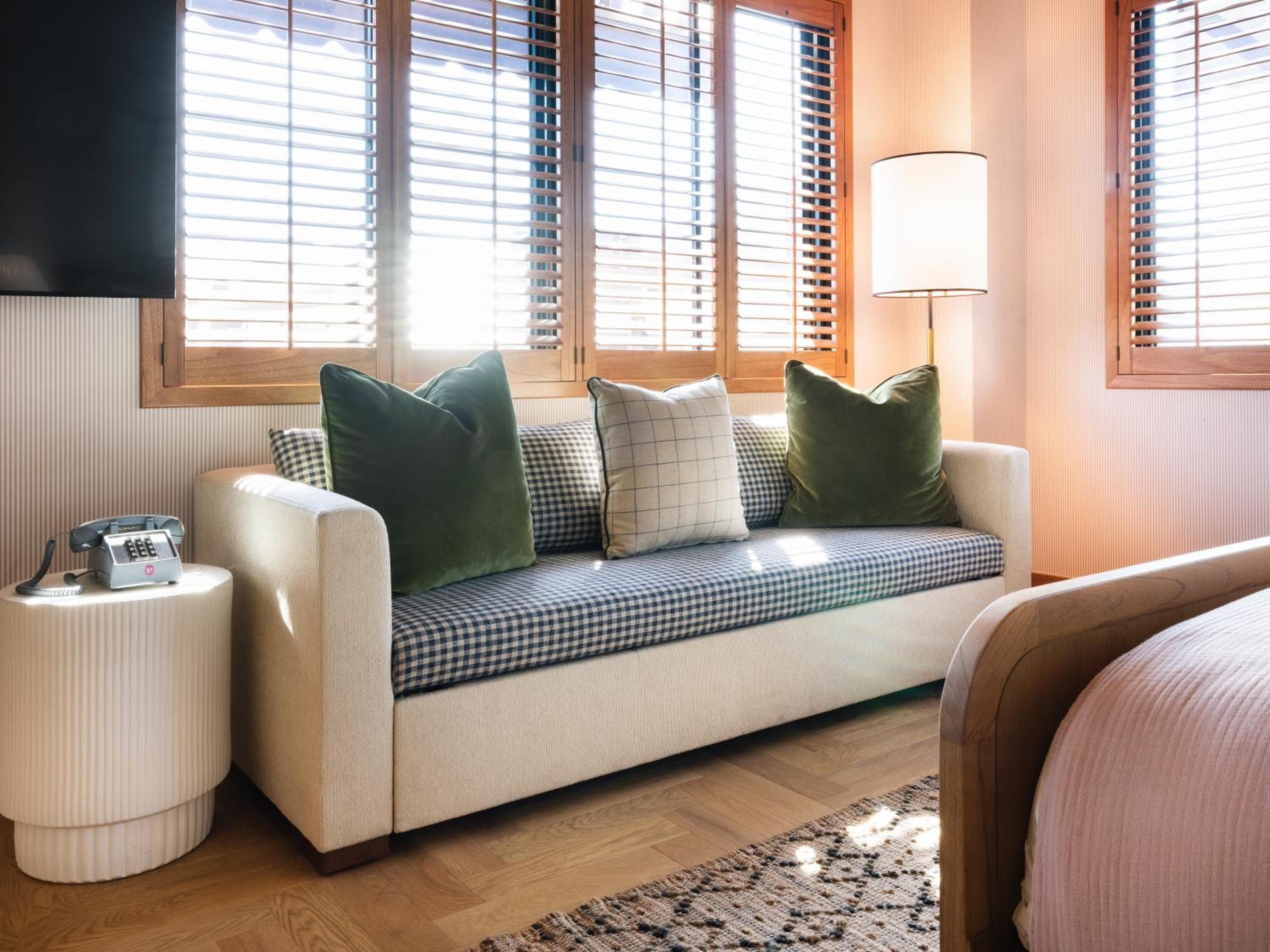Palihouse Hyde Park Village — 26