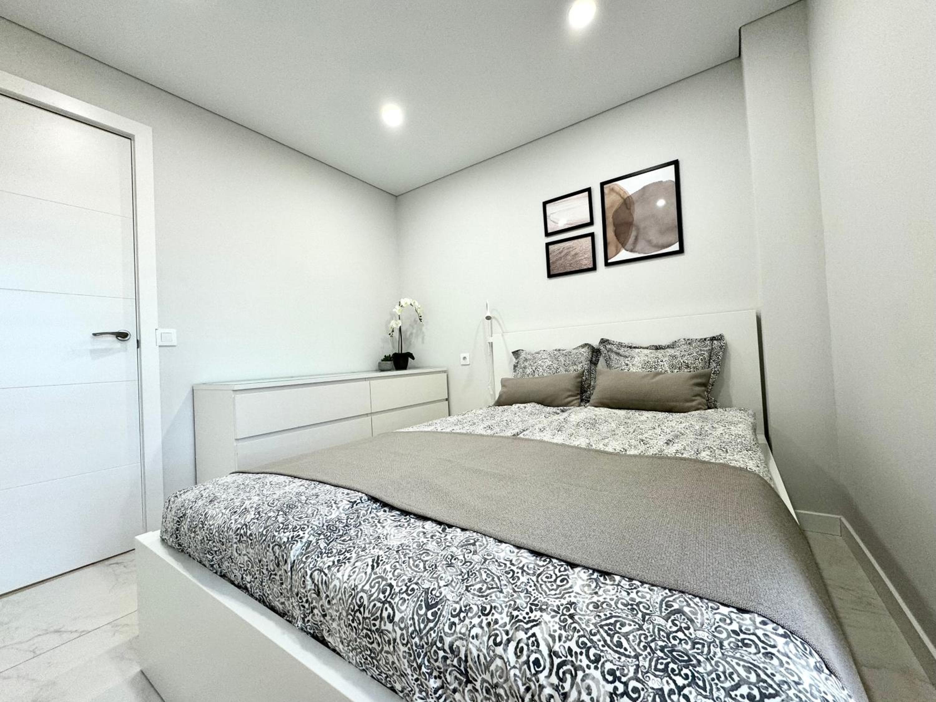 Las Viñas Apartment — 2