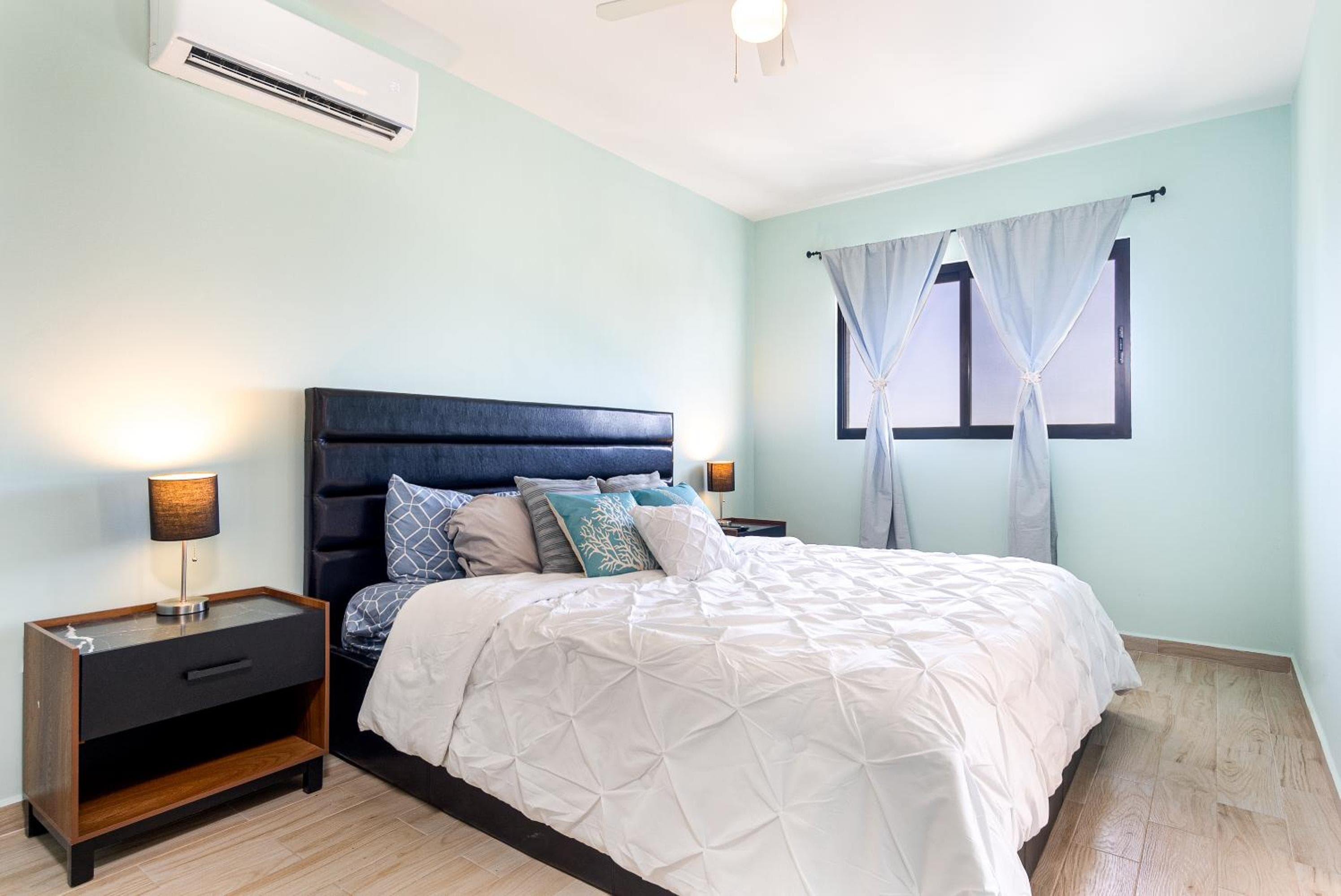 Increíble condominio de 2 recámaras y 2 baños a 10 minutos de la playa, DT y la Marina — 20
