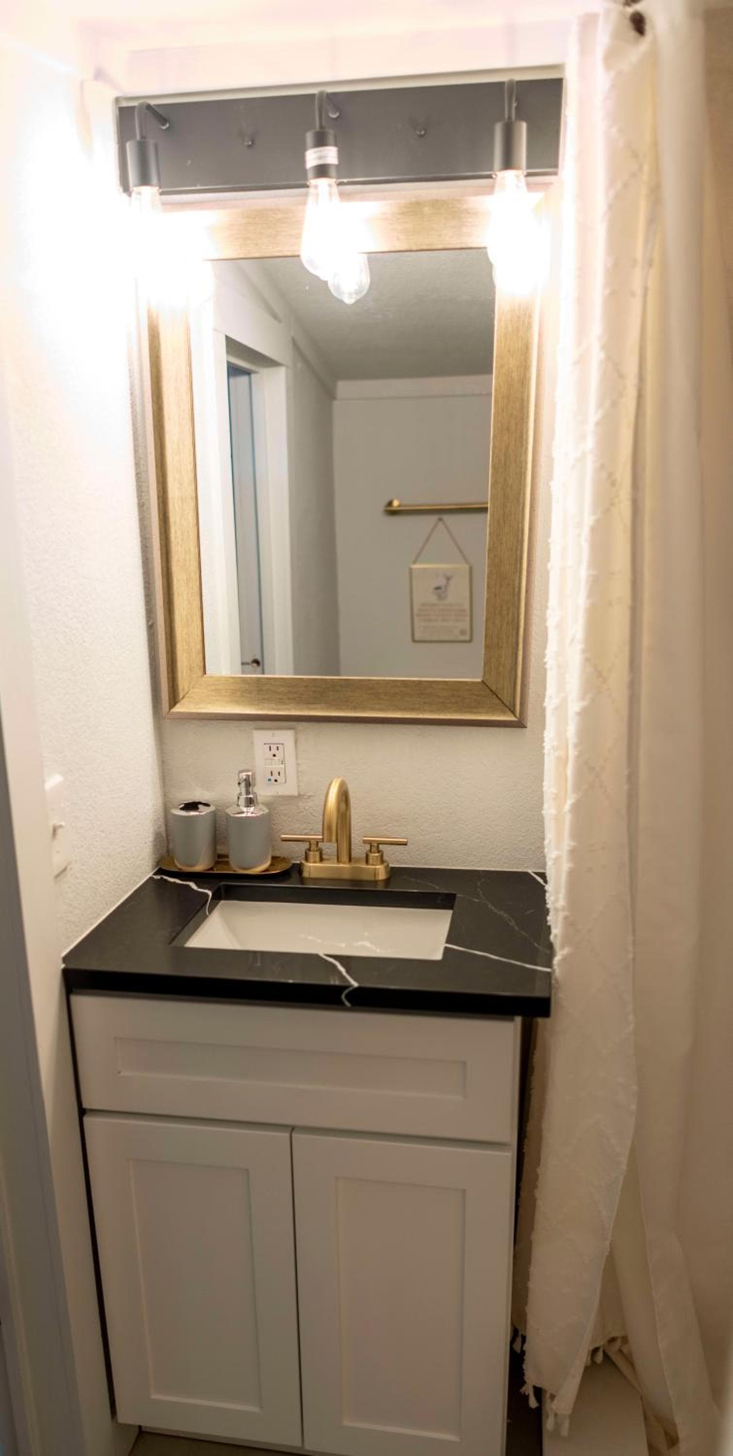 Luxury 5-BR House, Tampa Downtown with Cottage — 28