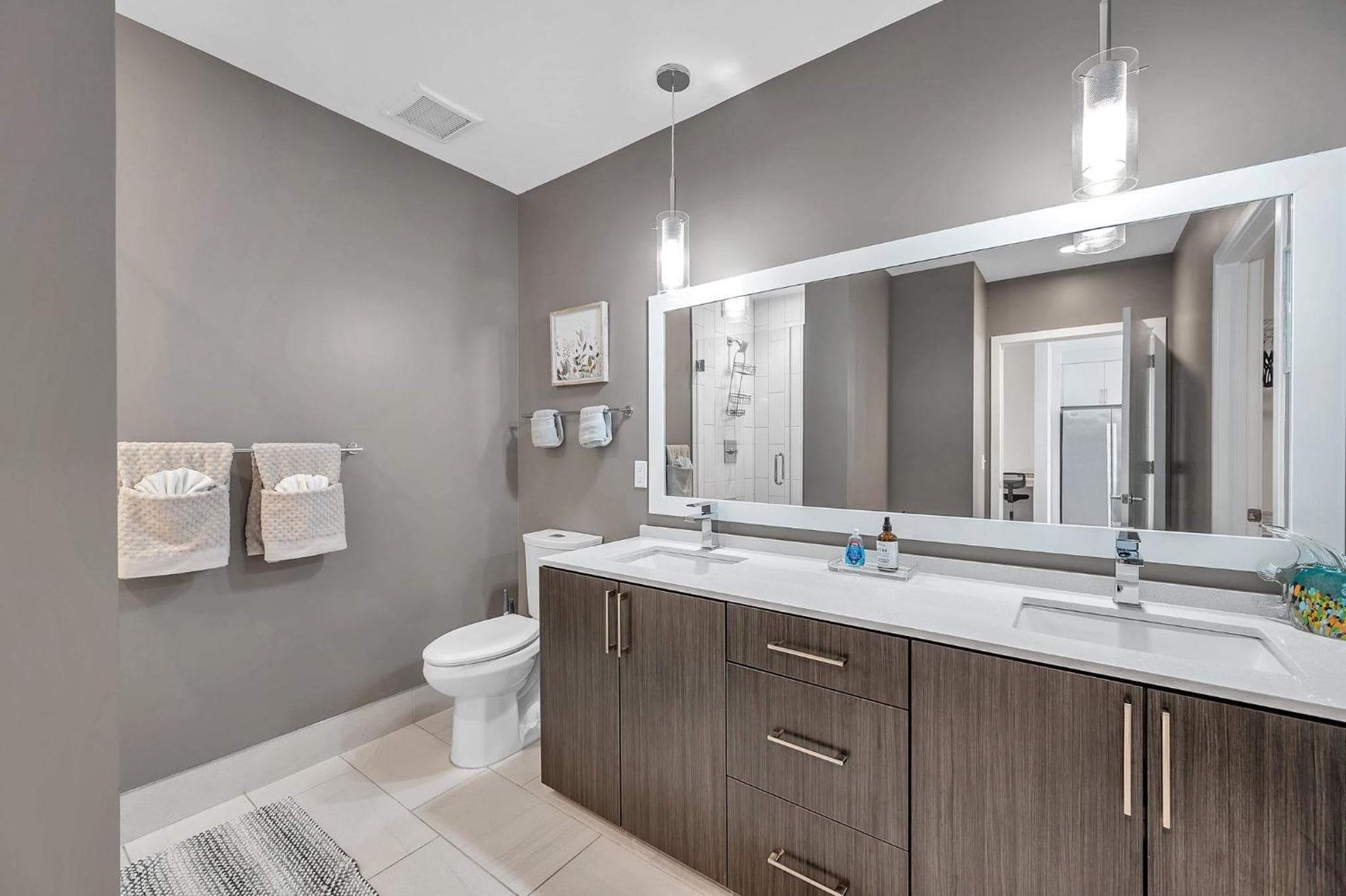 Luxury 1 BR with DEN Downtown Tampa Apt - City Views, Rooftop Pool, Workspace — 28