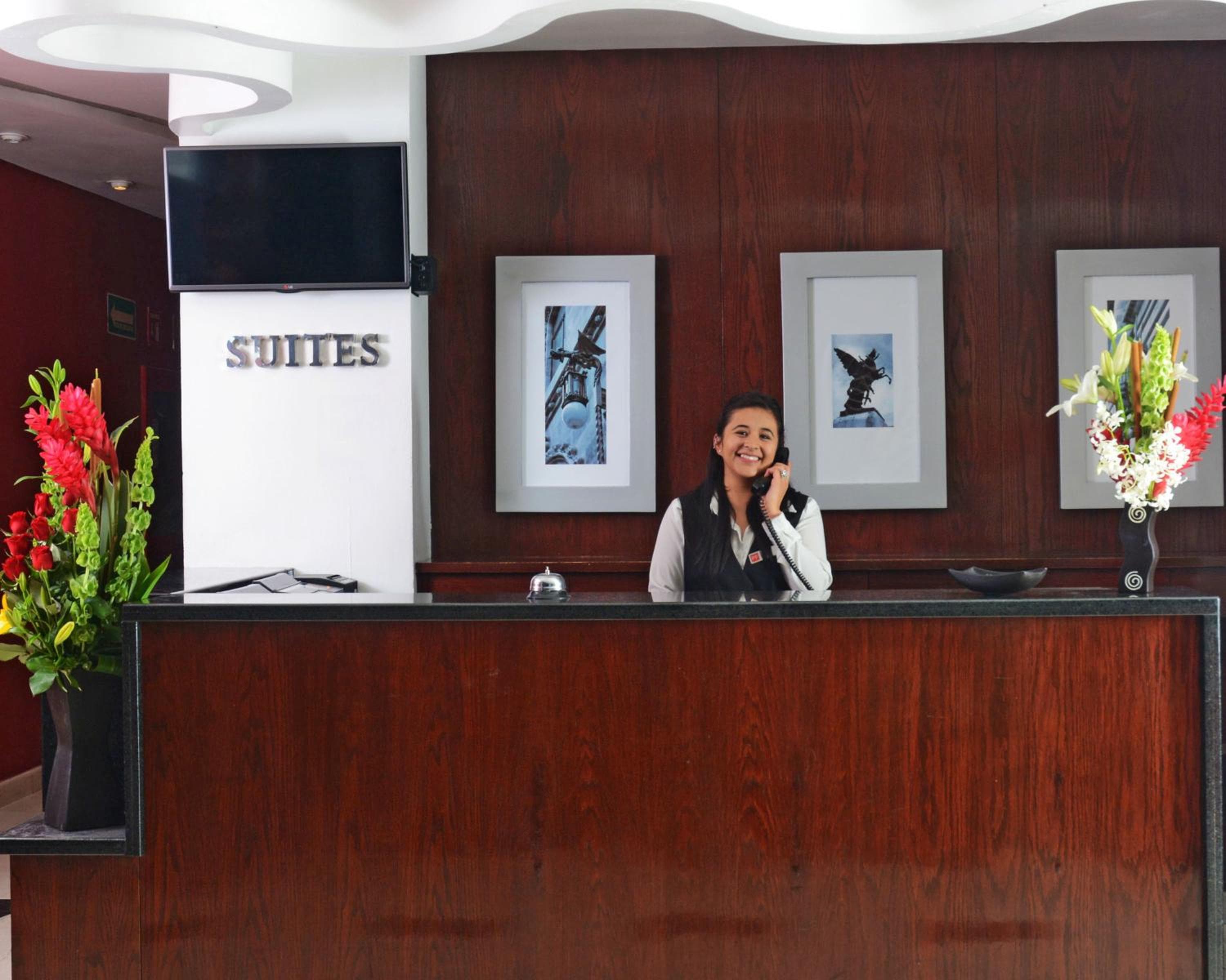 Hotel & Suites PF — 24