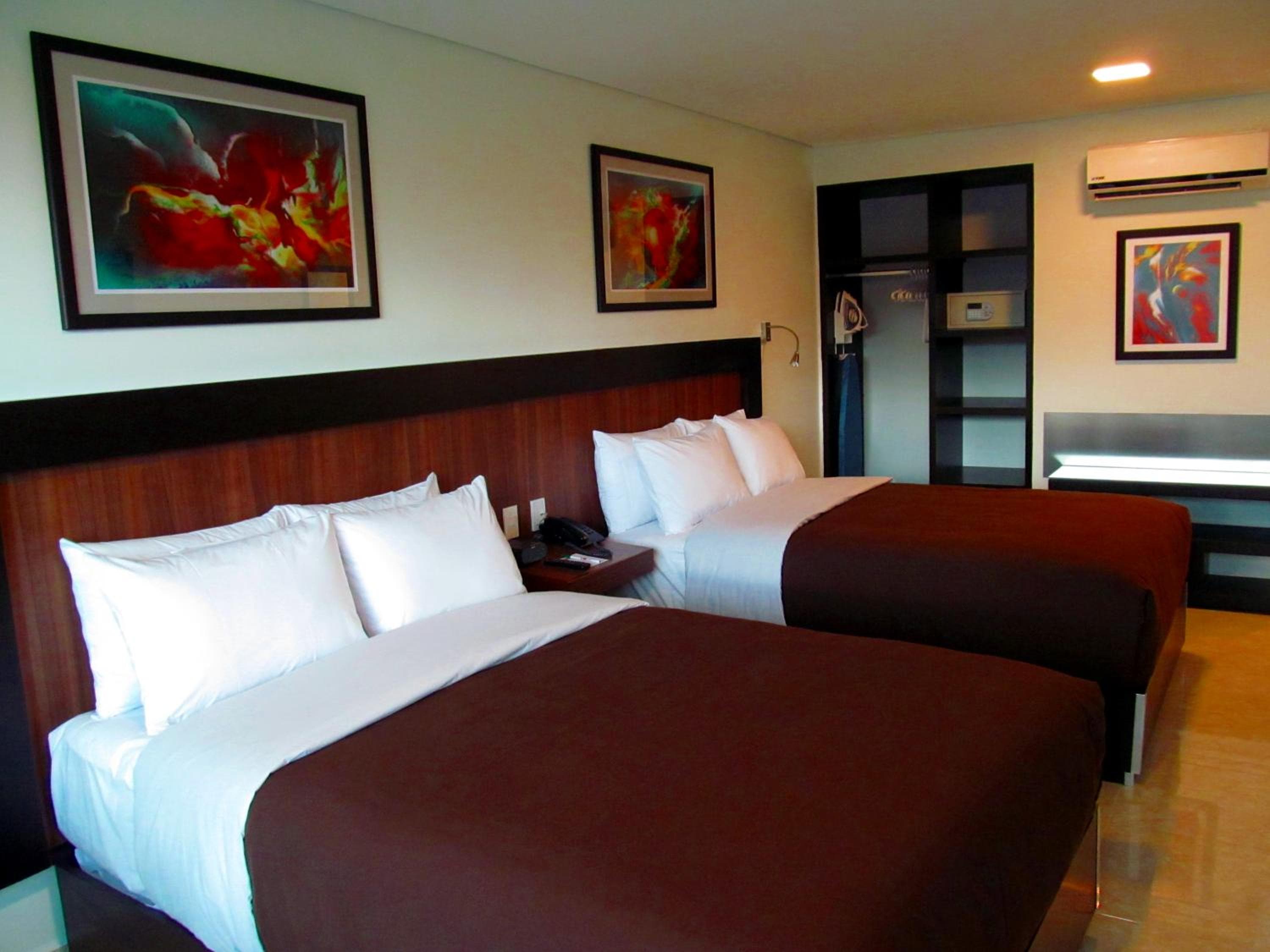 Hotel & Suites PF — 12