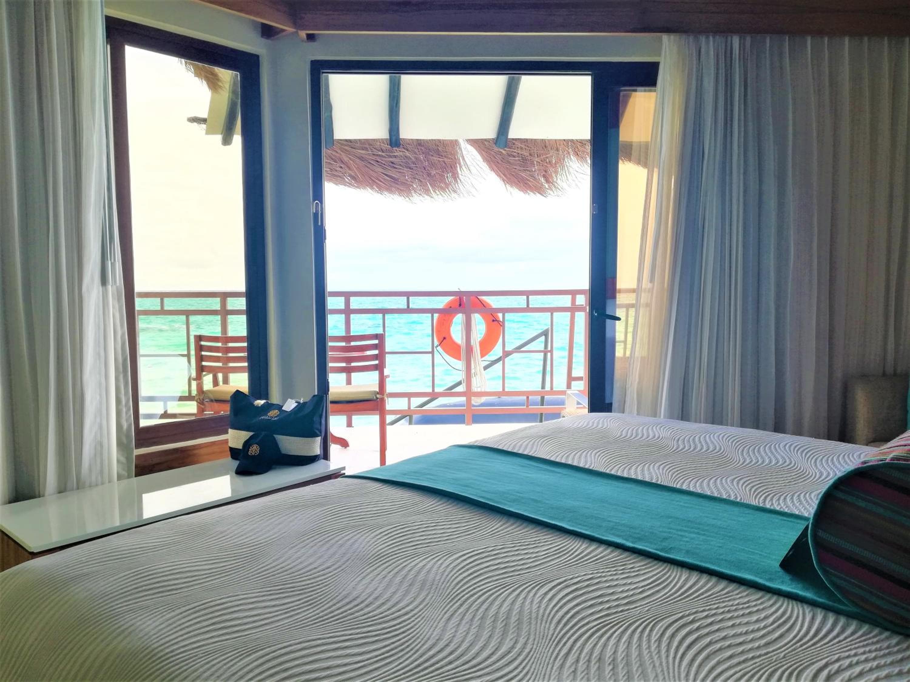 Palafitos Overwater Bungalows, All & More Inclusive - Adults Only — 19