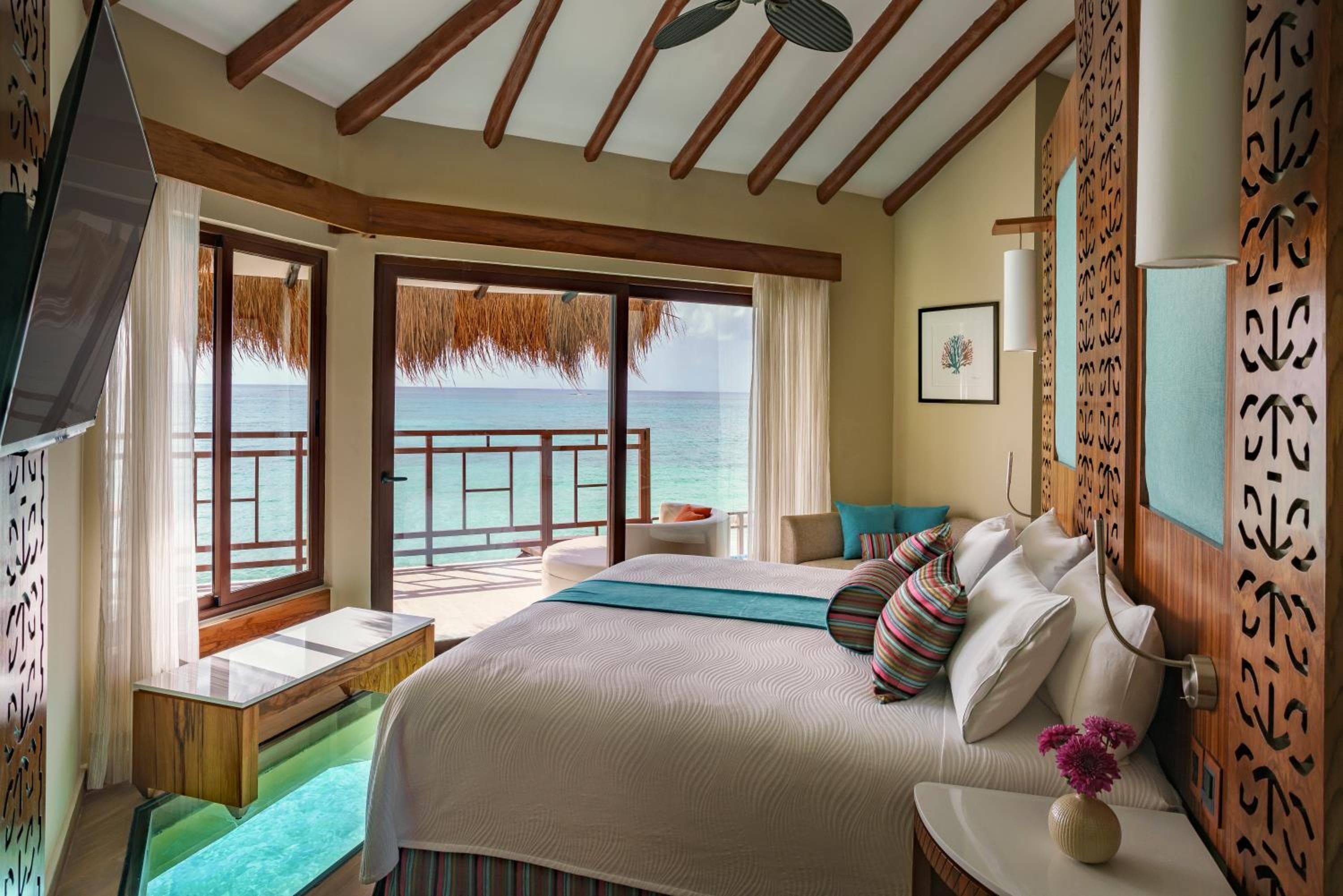 Palafitos Overwater Bungalows, All & More Inclusive - Adults Only — 24