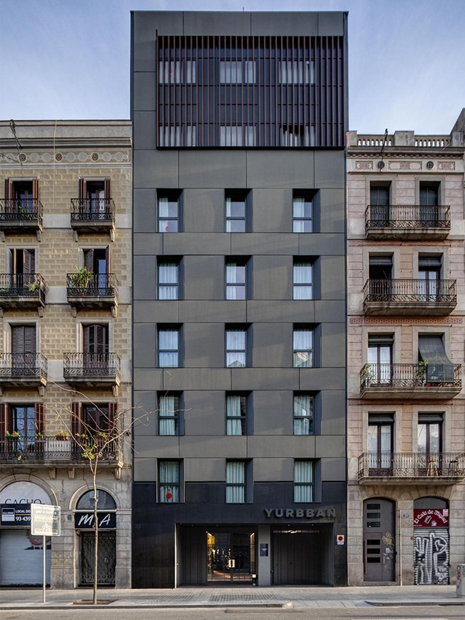 Yurban Trafalgar Hotel — 6