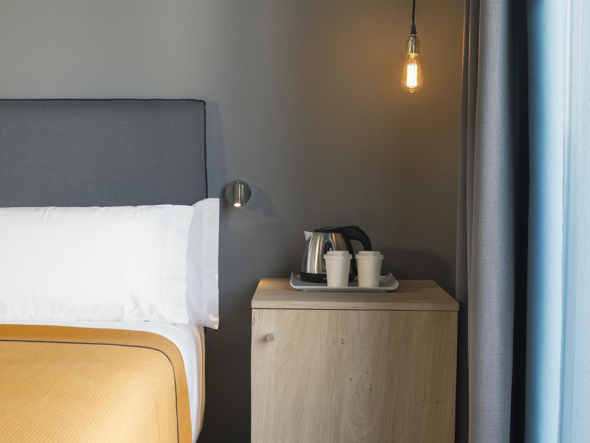 Yurban Trafalgar Hotel — 12