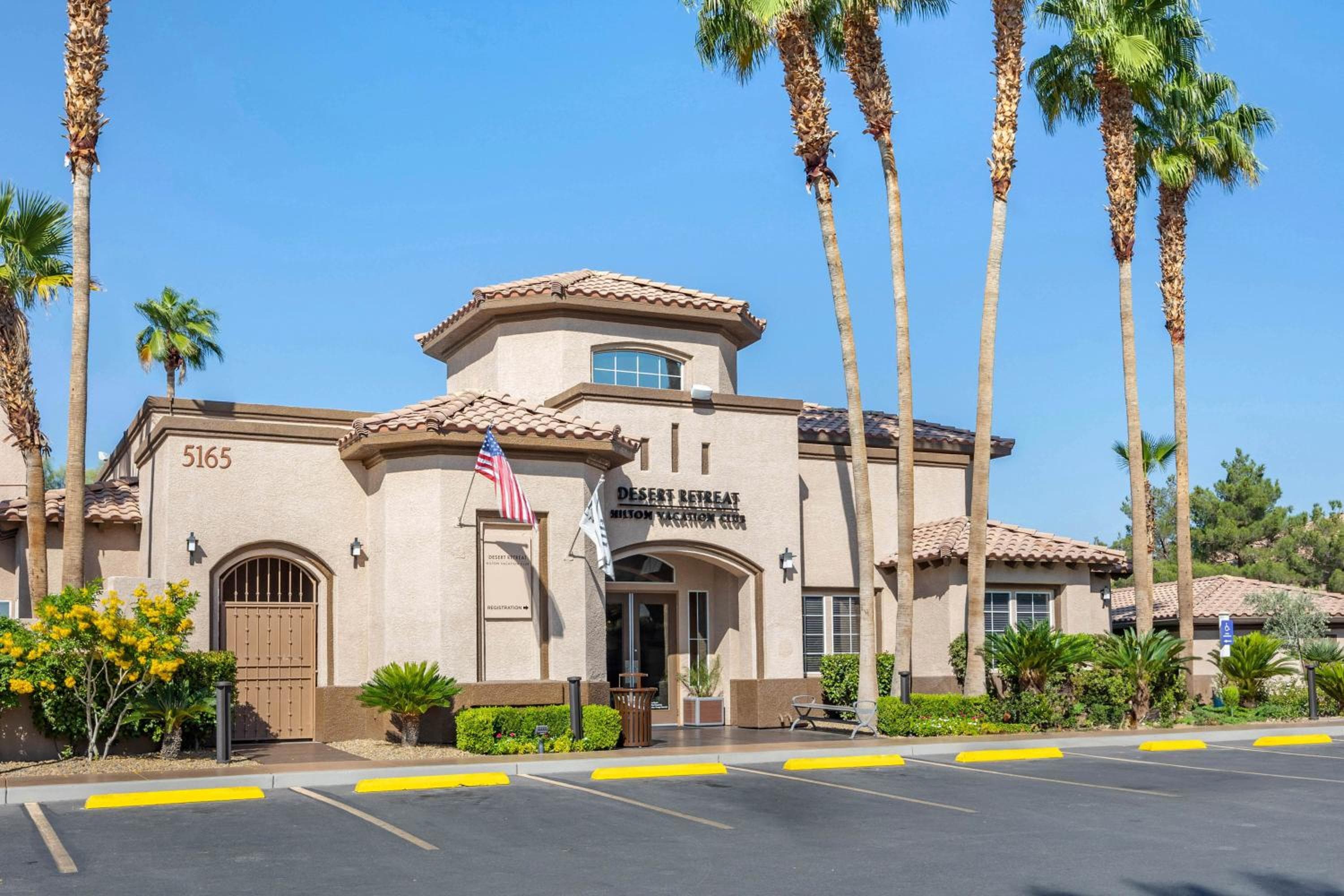 Hilton Vacation Club Desert Retreat Las Vegas — 9