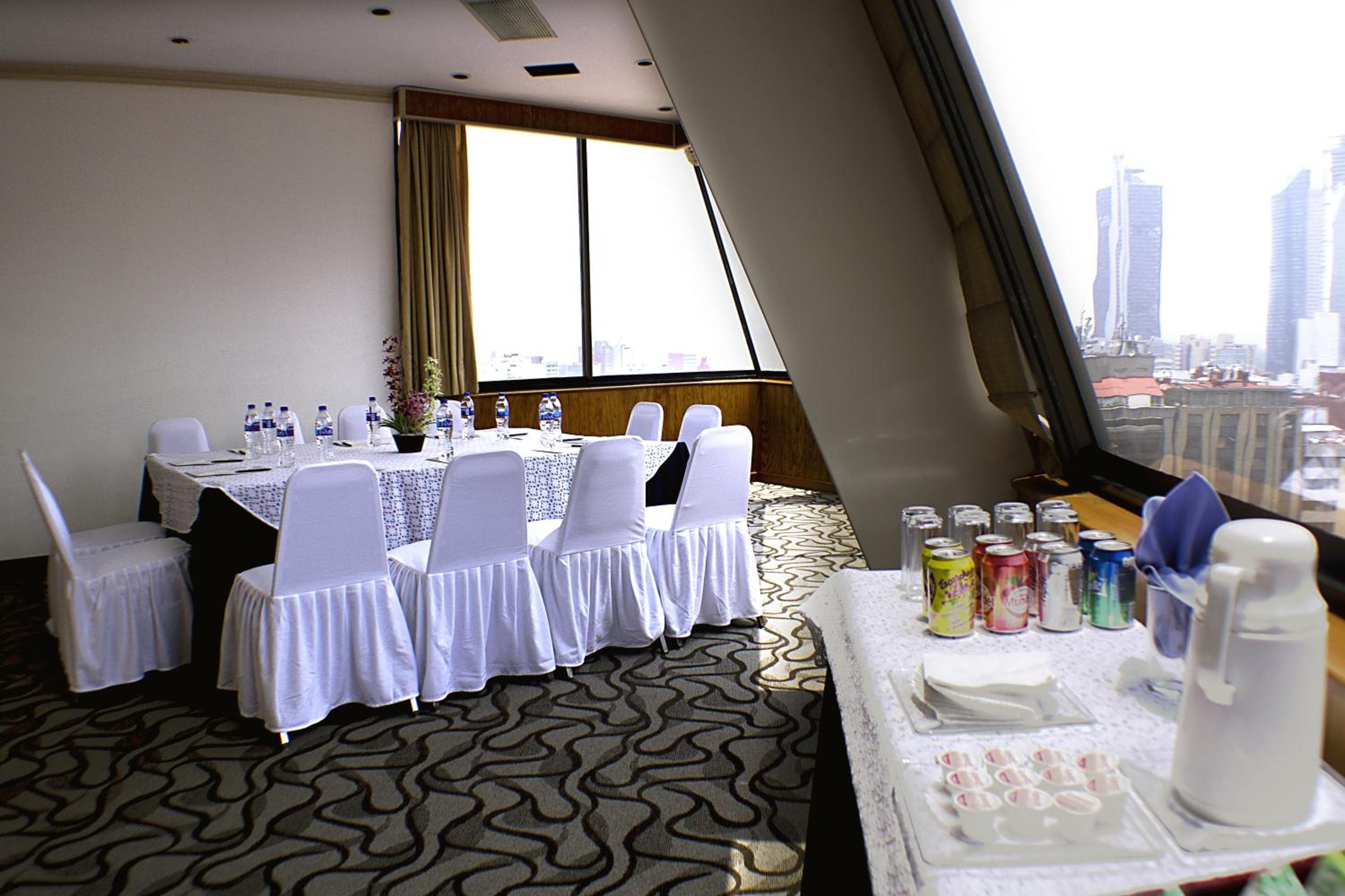 Hotel Jahrhundert Reforma — 27