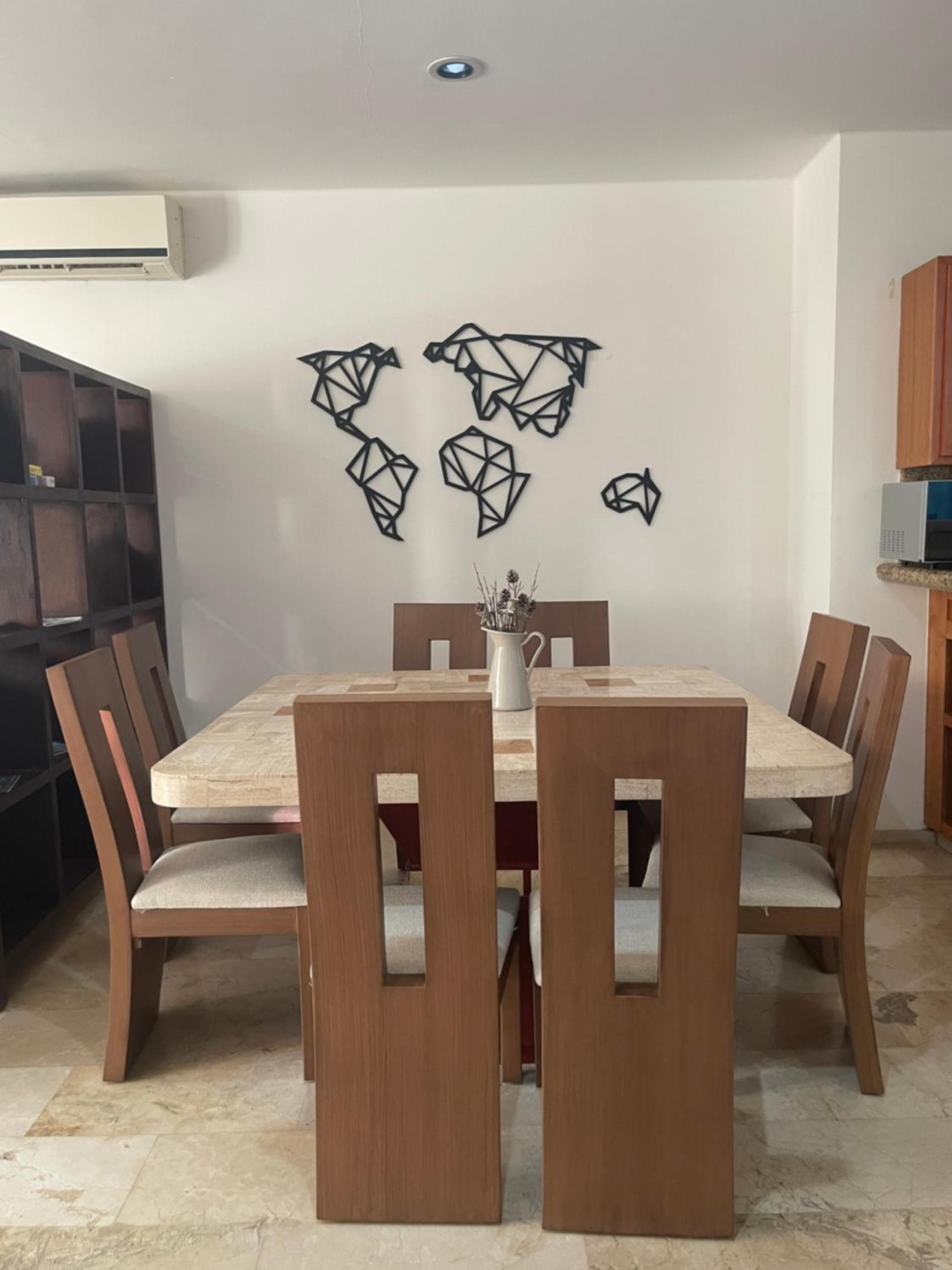 Sea view, king-size bed, wheelchair access — 13