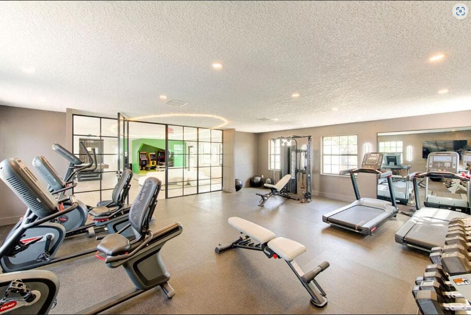 Cozy Townhouse - Gym Pool Golf Fast WiFi 2B2B — 1