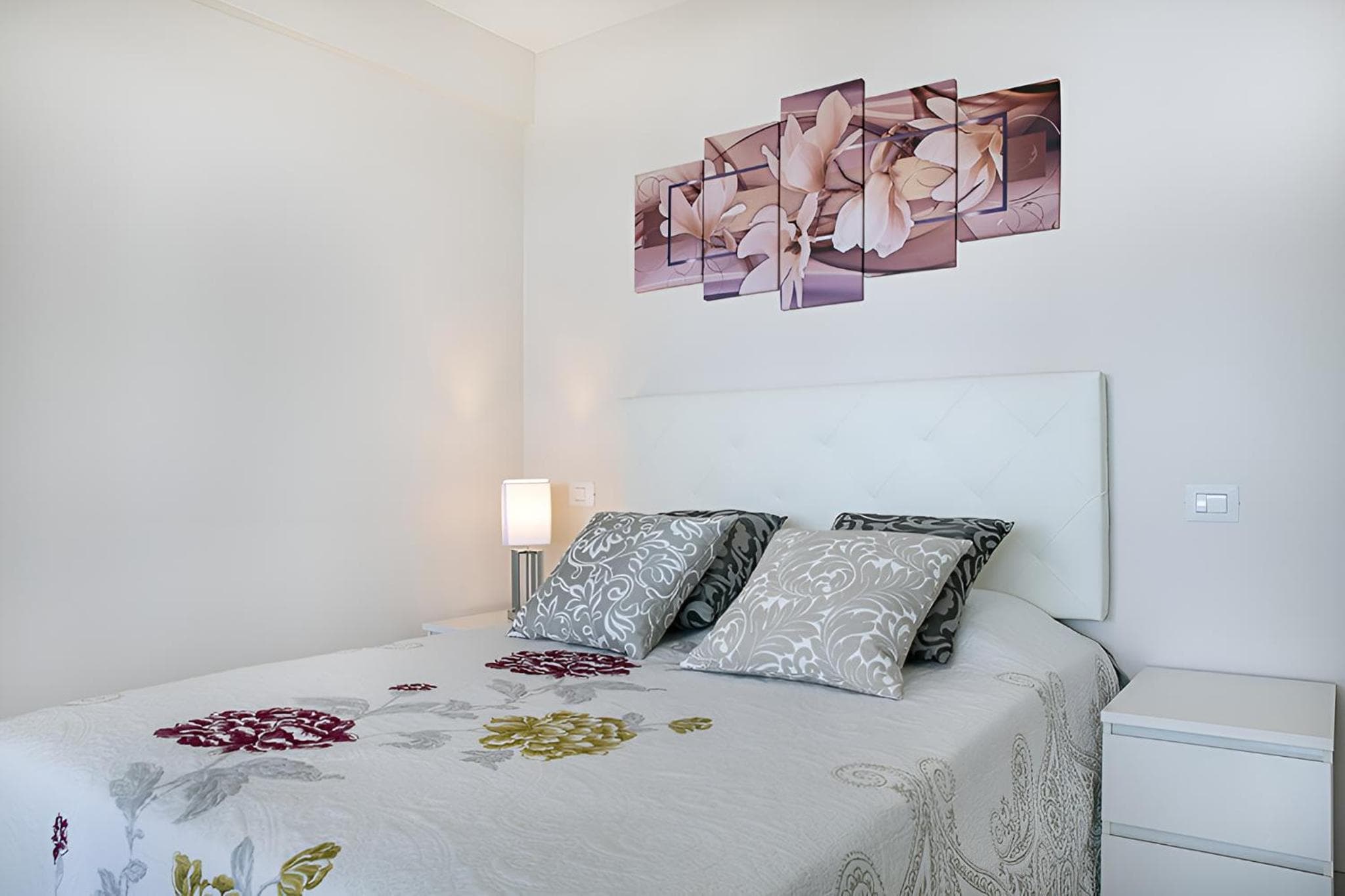 MAGNIFICENT FLAT with SPLENDID OCEAN VIEWS — 3