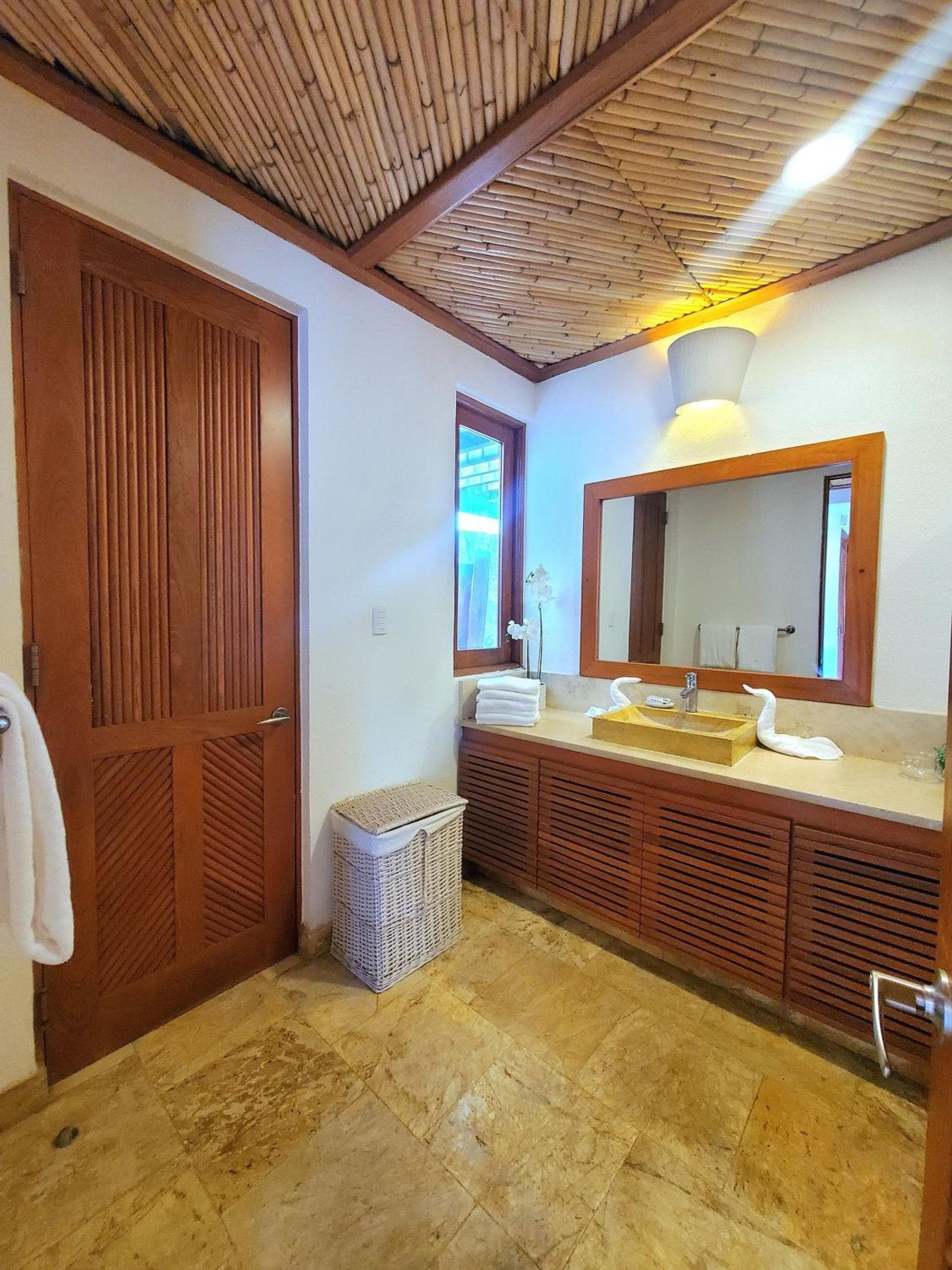 Spectacular Tropical 2 BDR Villa w/ private pool & BBQ — 20