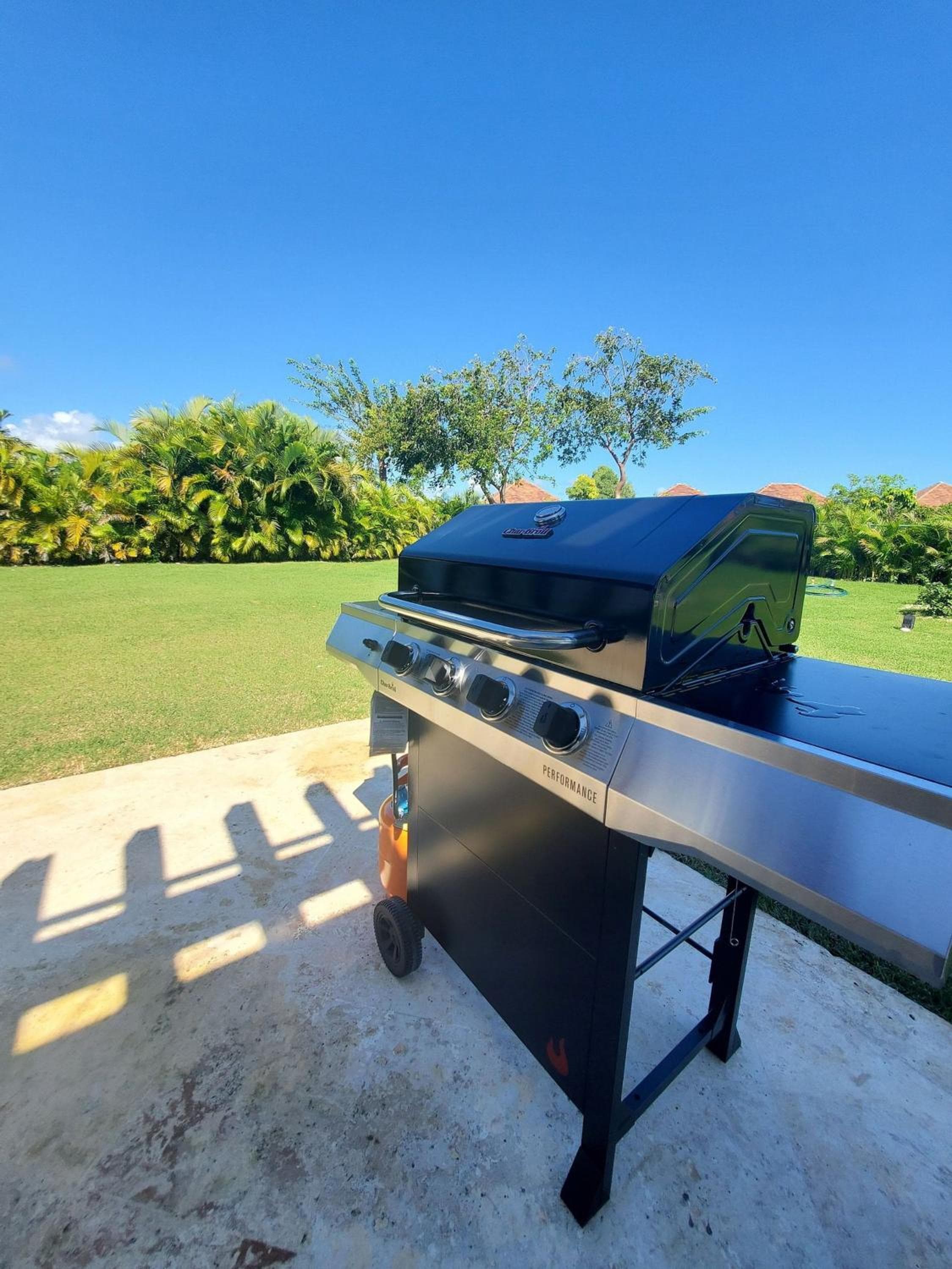 Spectacular Tropical 2 BDR Villa w/ private pool & BBQ — 5