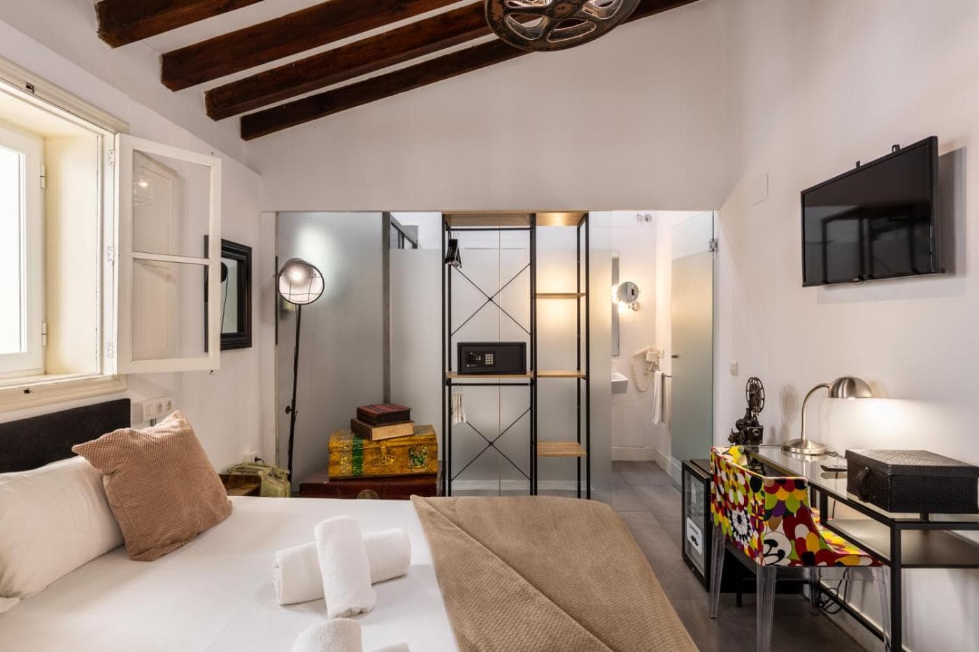 Antiguo Brondo Selfcheck-in Smart Rooms — 17