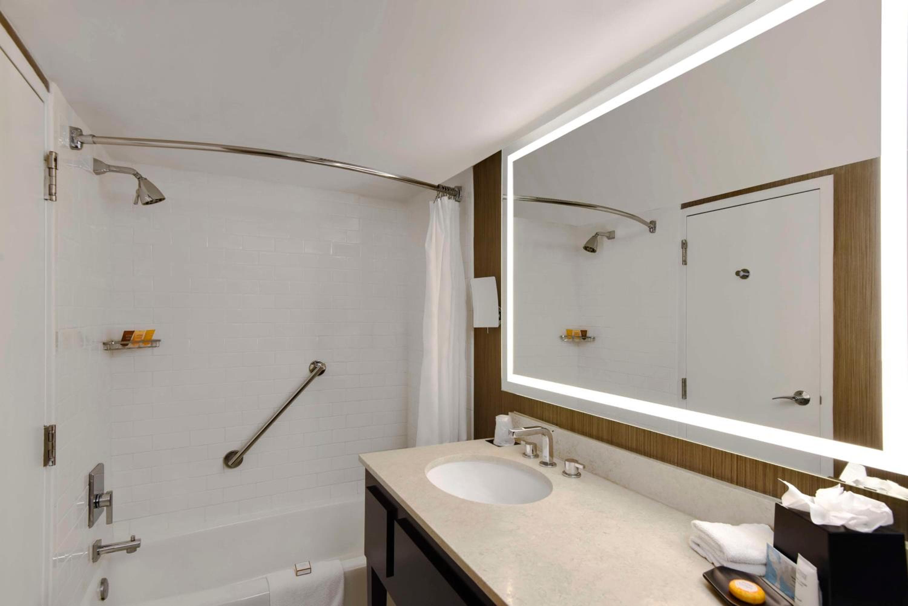 Hotel Tampa Riverwalk — 15